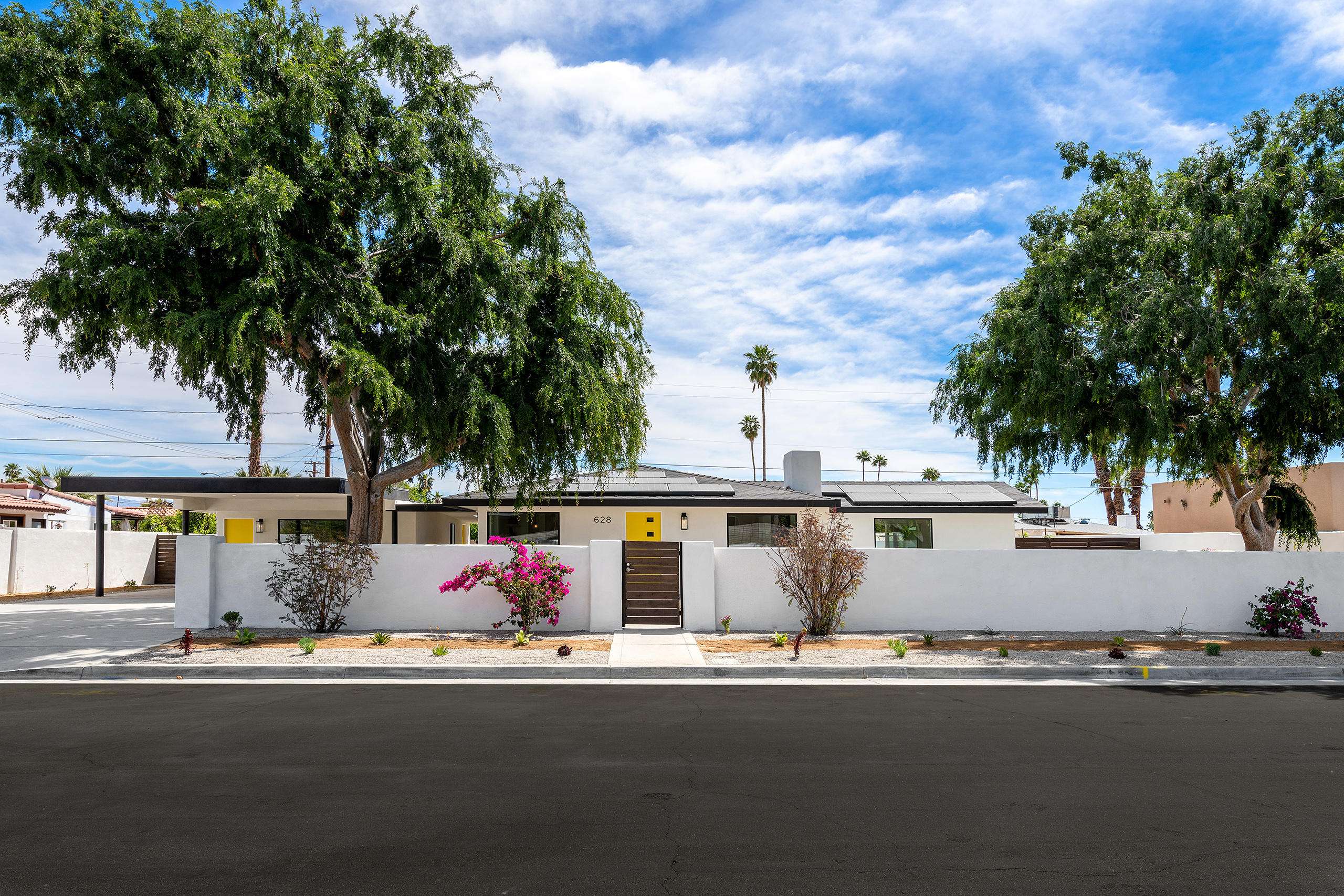 Palm Springs, CA 92264,628 Desert WAY