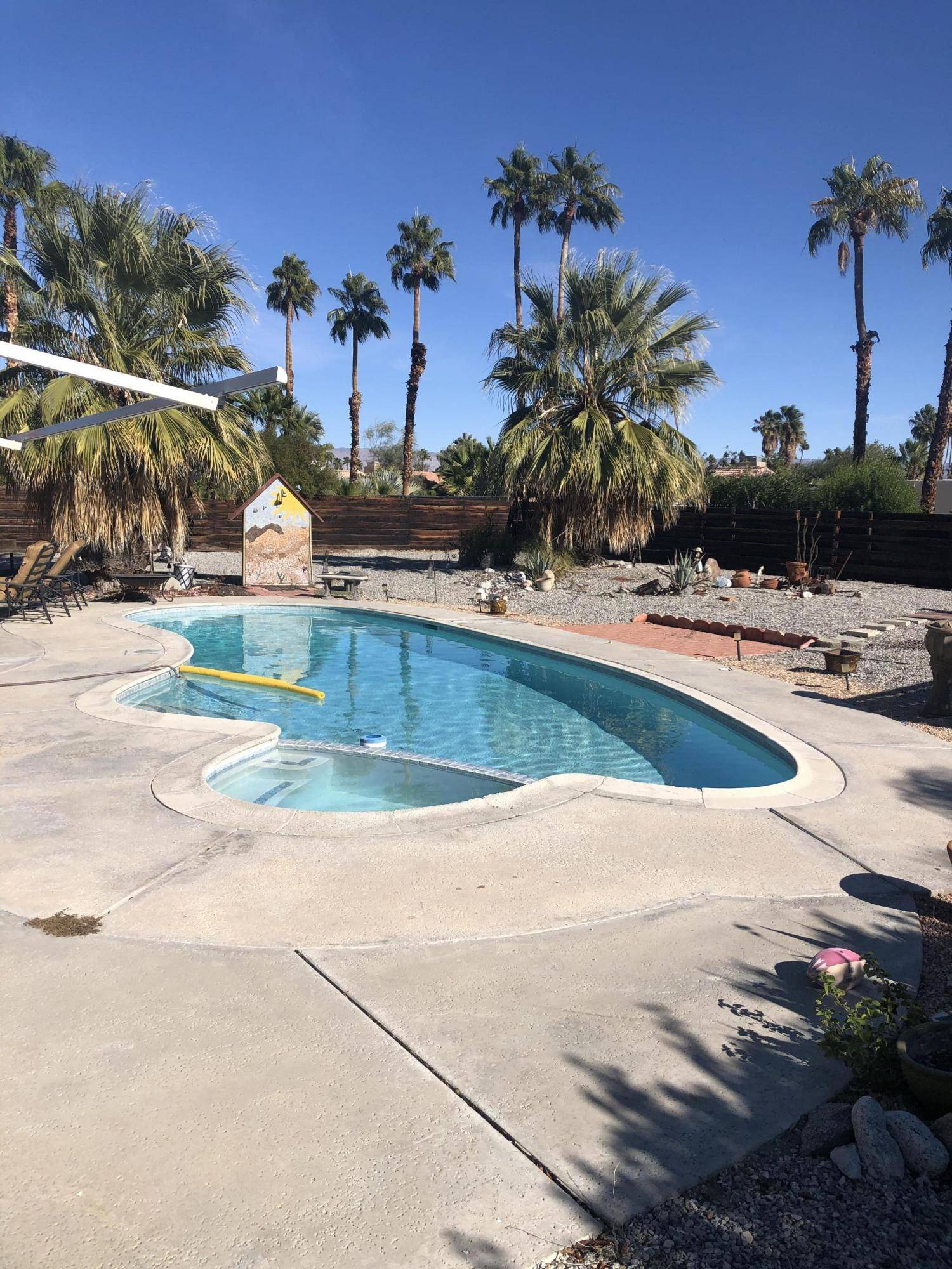 Palm Springs, CA 92262,526 N Sunset WAY