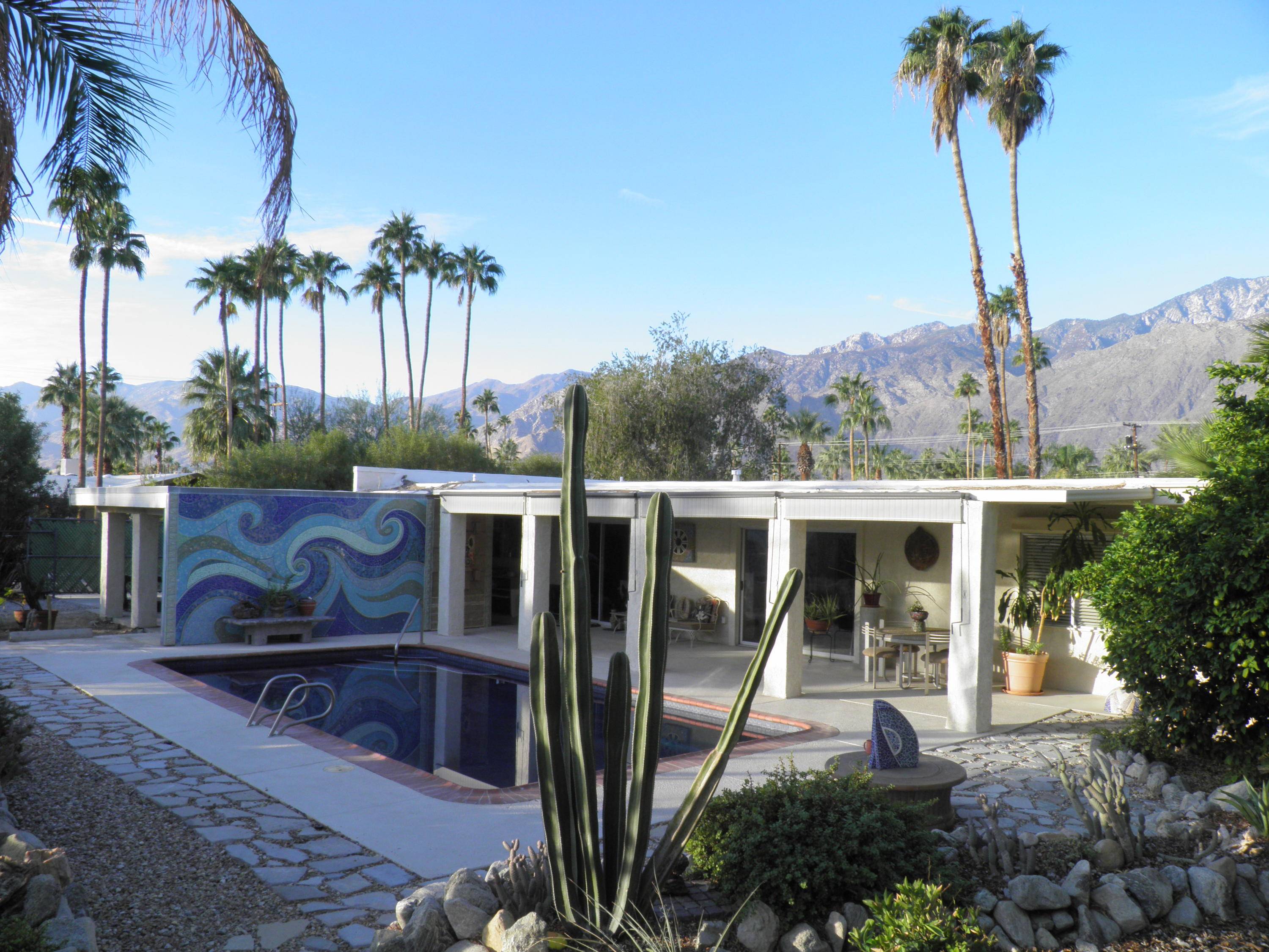 Palm Springs, CA 92262,314 N Farrell DR