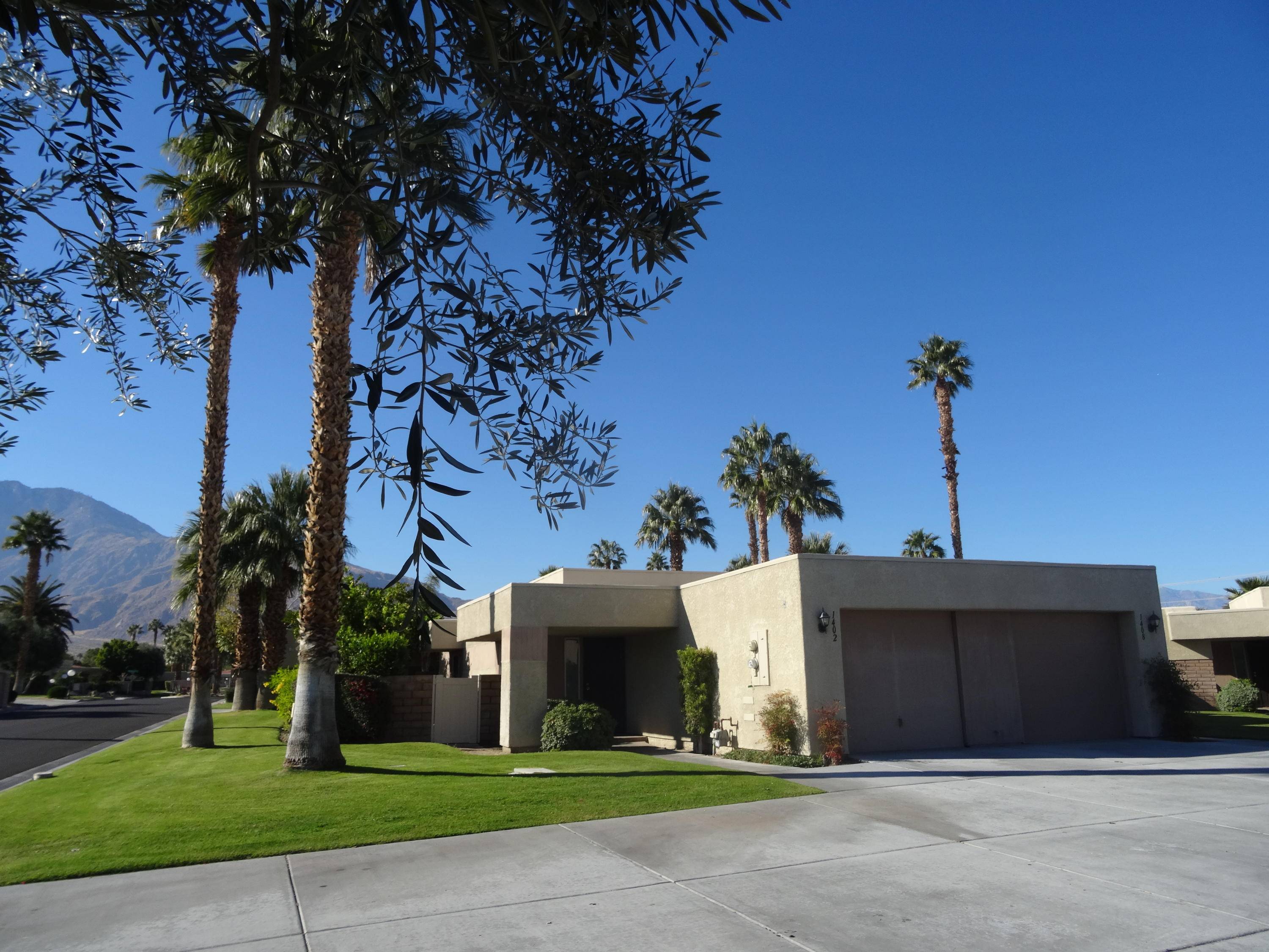 Palm Springs, CA 92262,1402 Sunflower CIR N