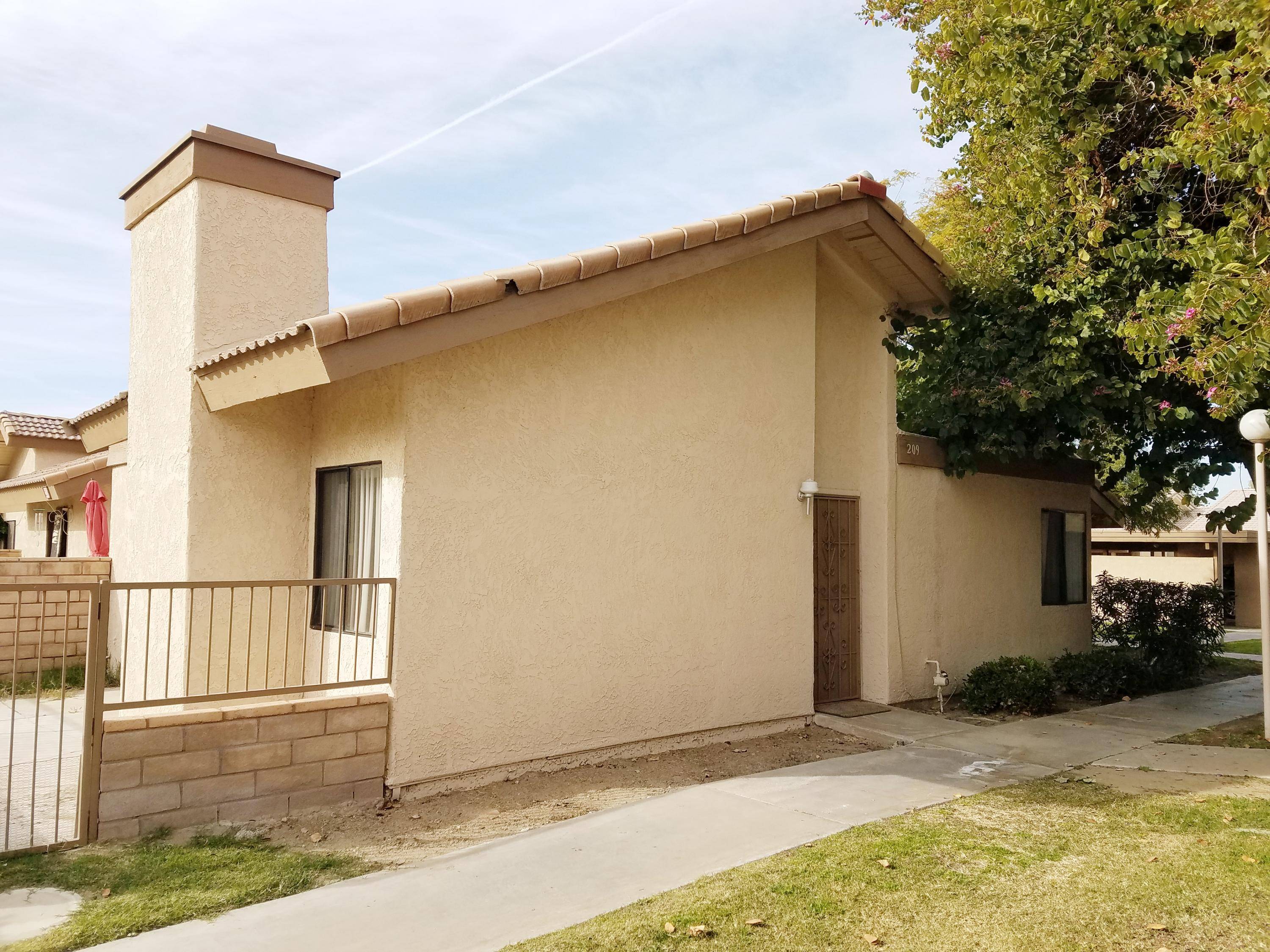 Indio, CA 92201,47395 Monroe ST #209