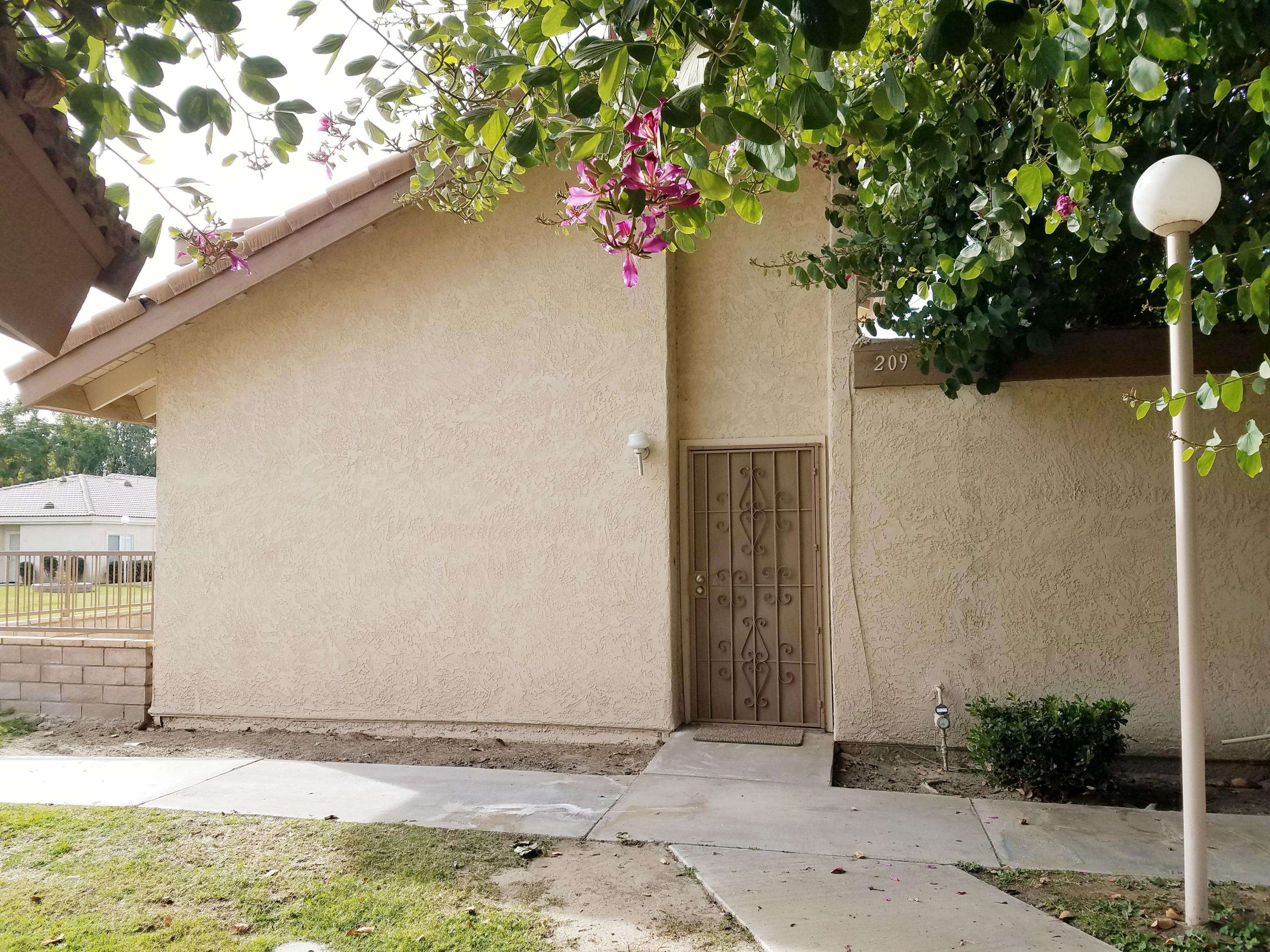 Indio, CA 92201,47395 Monroe ST #209