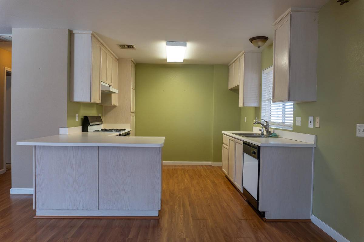 Blythe, CA 92225,355 Village DR