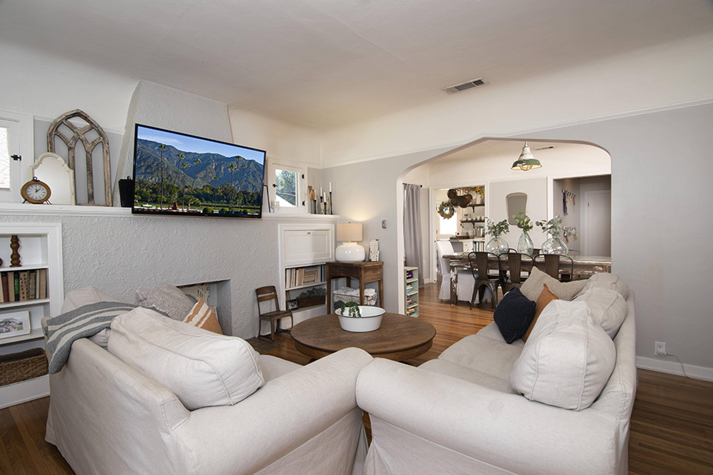 Pomona, CA 91767,512 E Mckinley AVE