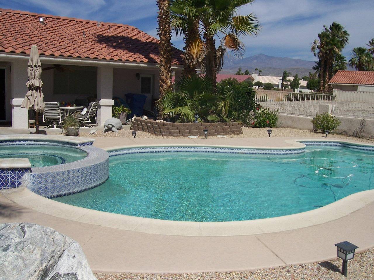 Desert Hot Springs, CA 92240,9440 Warwick DR