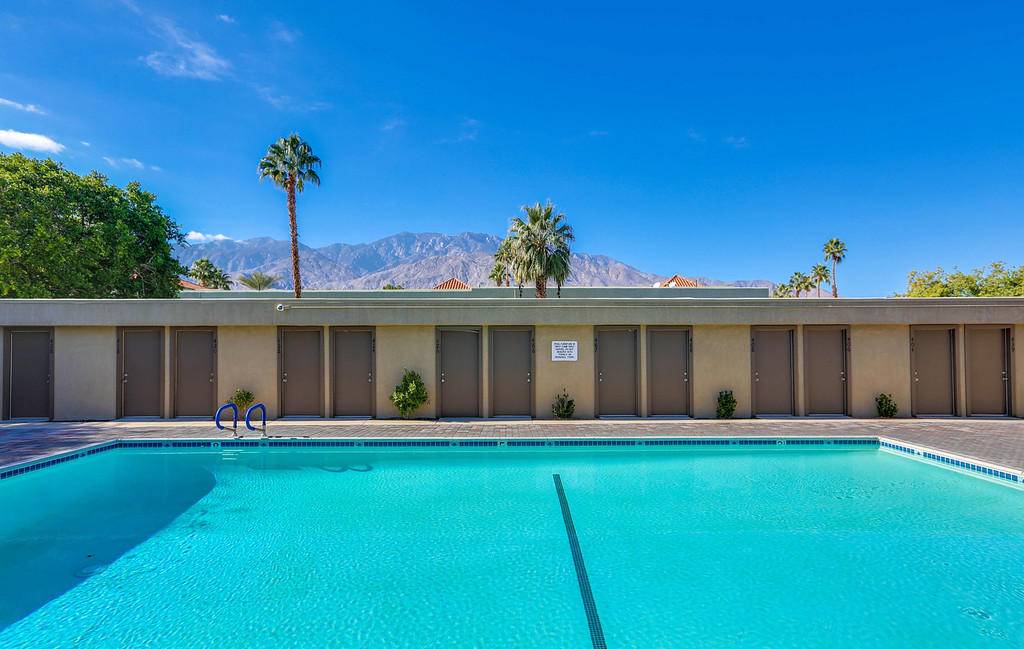 Palm Springs, CA 92262,464 Bradshaw LN