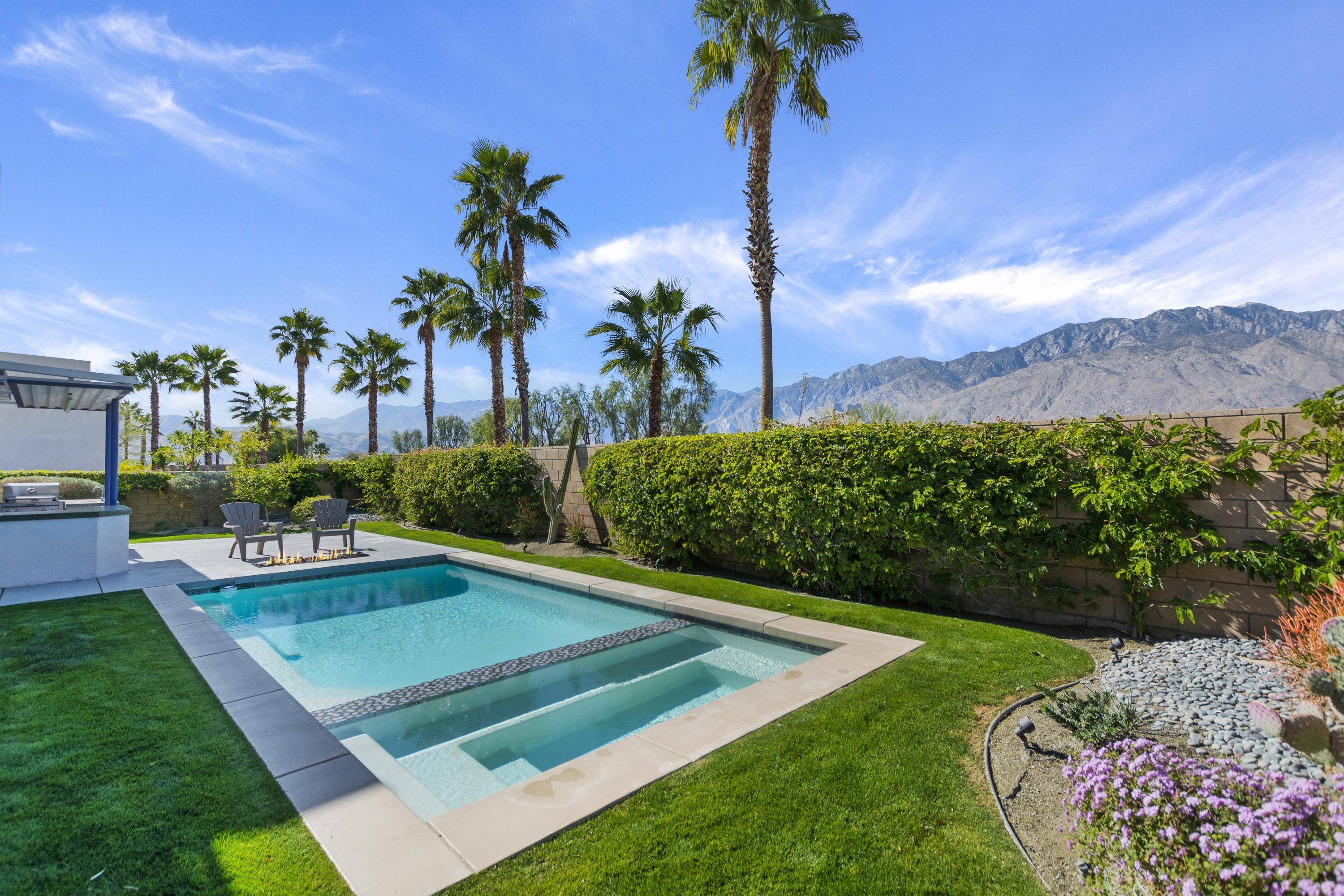 Palm Springs, CA 92262,561 Skylar LN