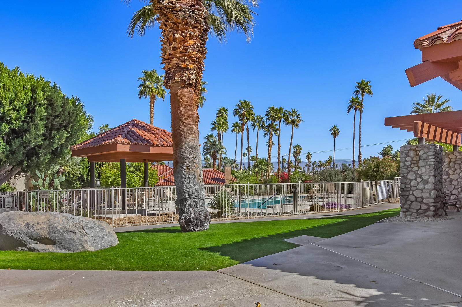 Palm Springs, CA 92264,226 Canyon CIR N