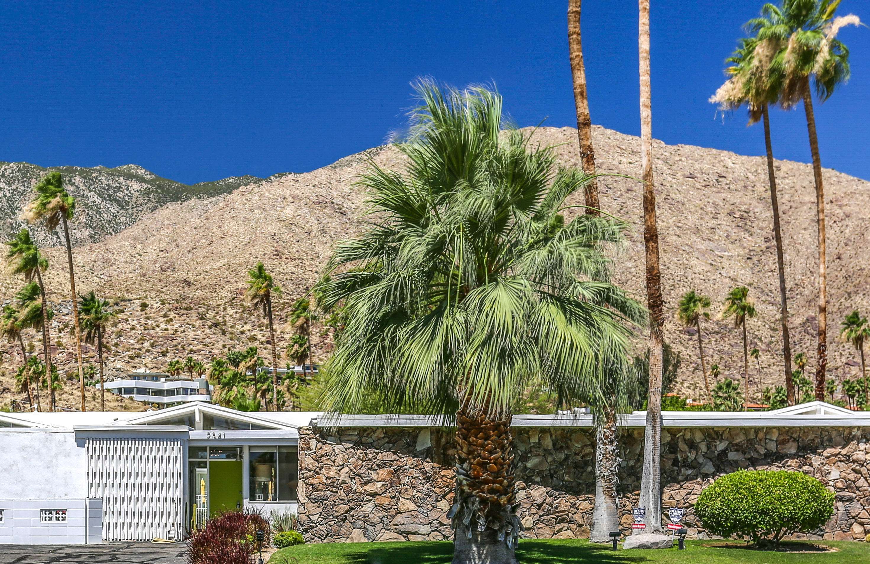 Palm Springs, CA 92264,2341 S Sierra Madre