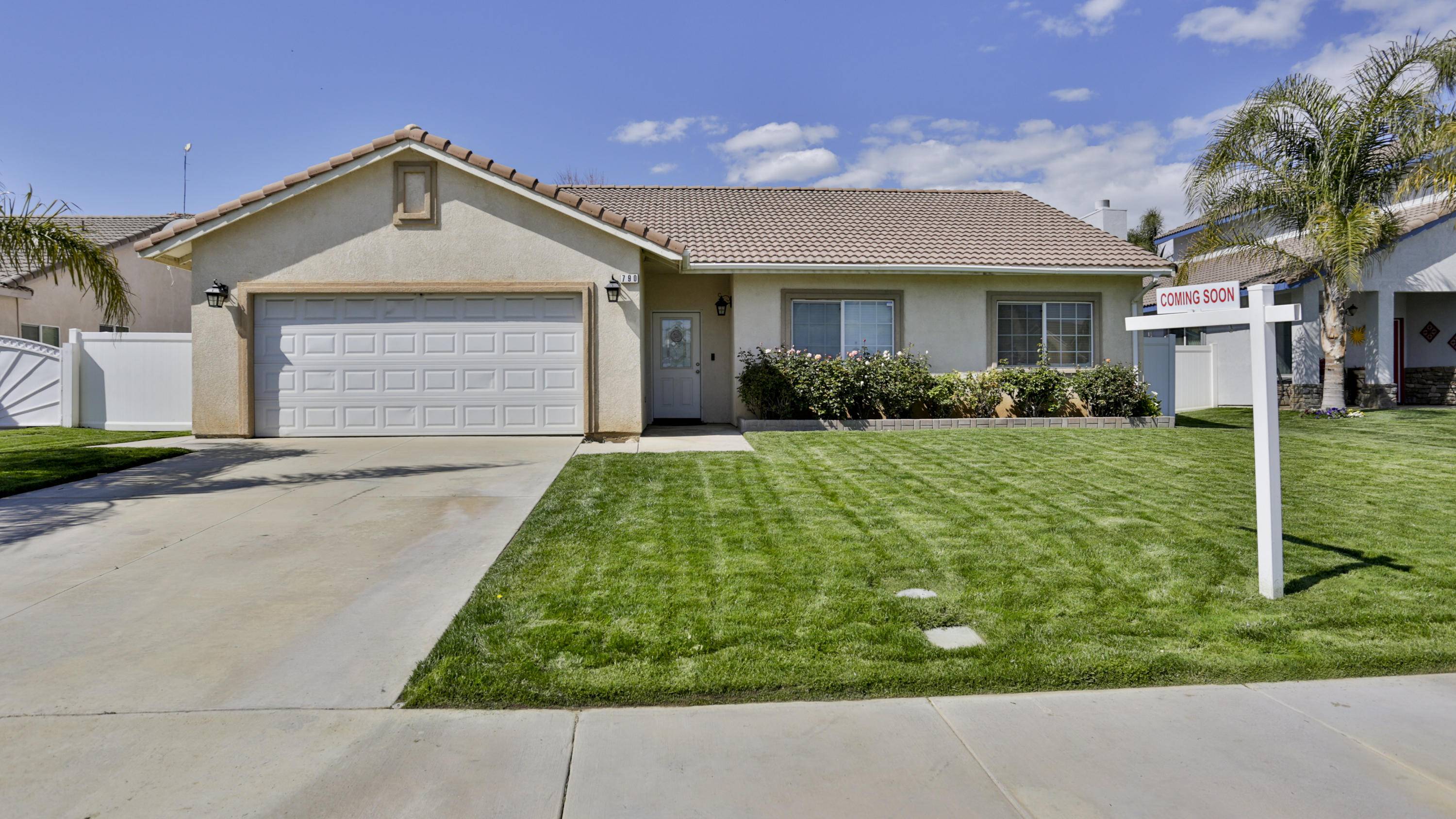 Beaumont, CA 92223,790 Cherry Valley Acres