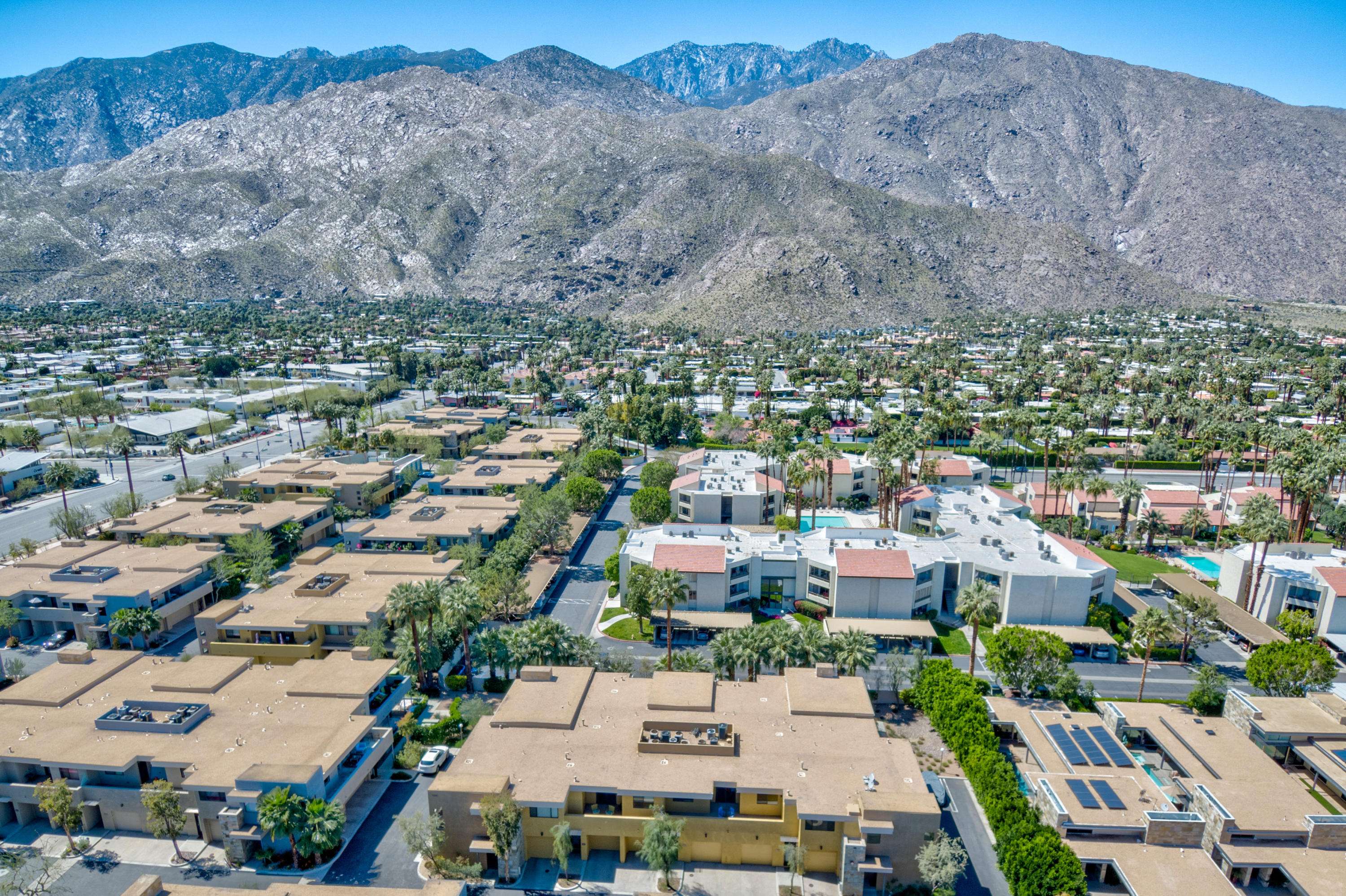 Palm Springs, CA 92264,1020 E Palm Canyon DR #206