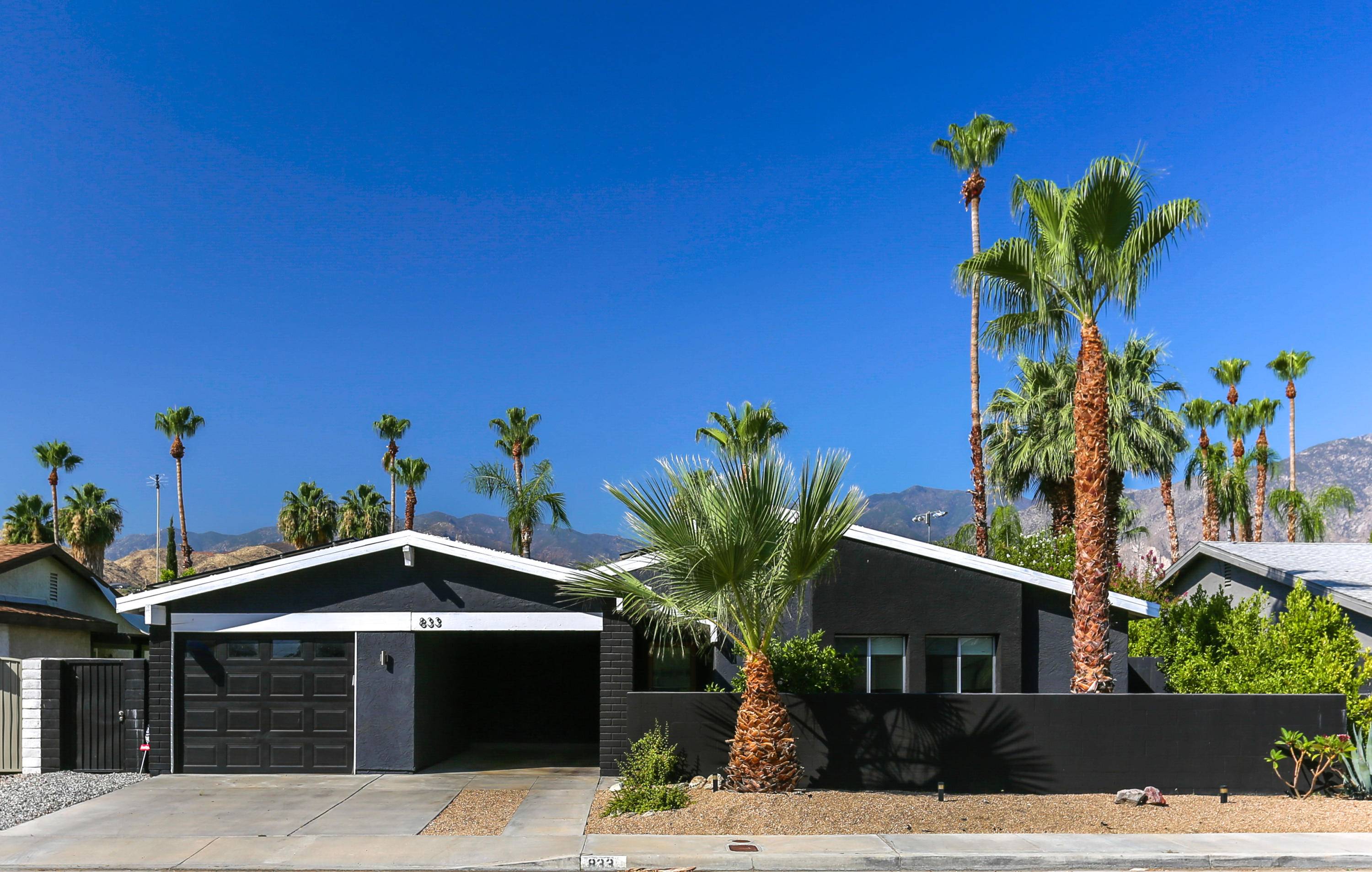 Palm Springs, CA 92264,833 Arroyo Vista DR