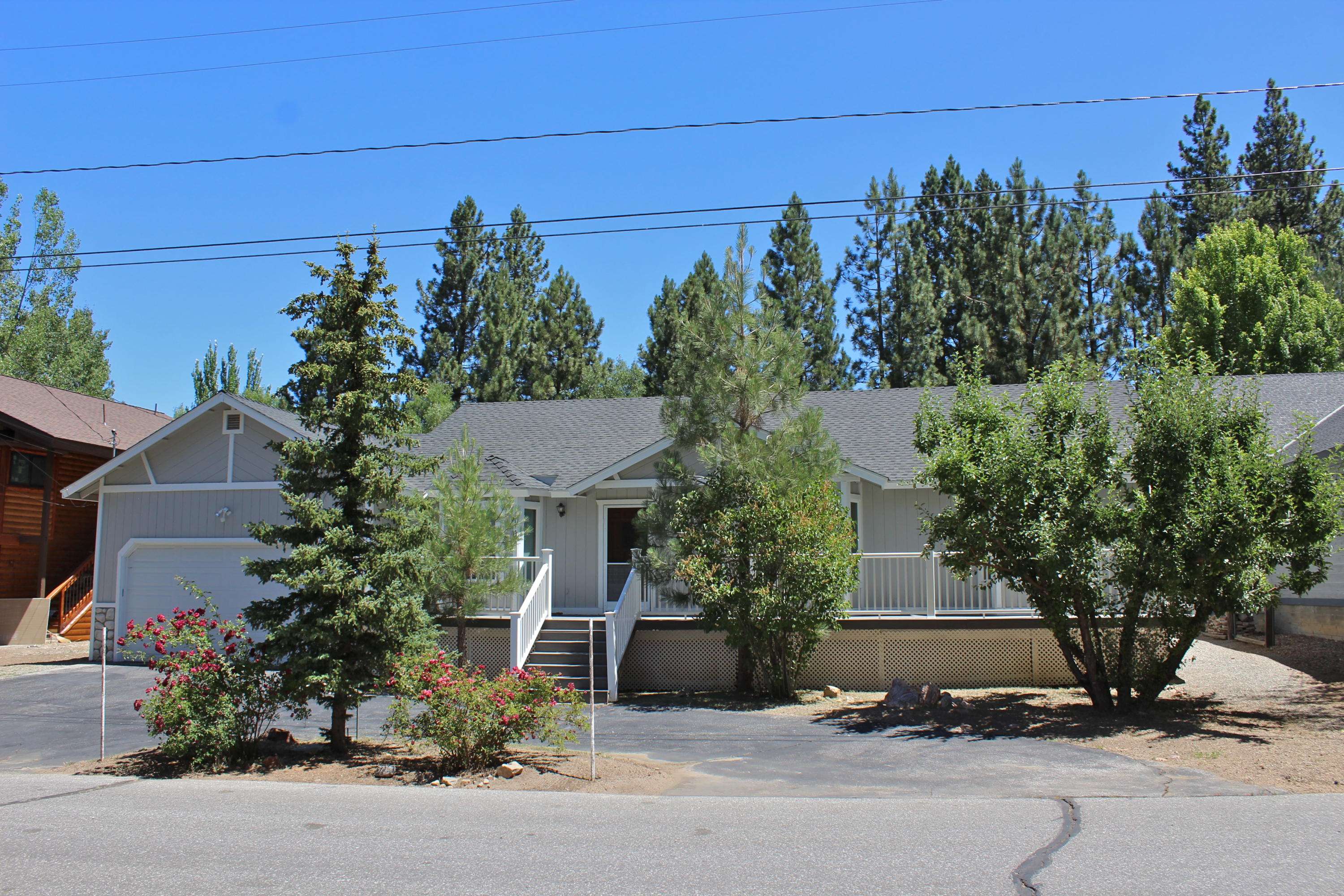 Big Bear Lake, CA 92315,41750 Tanager DR