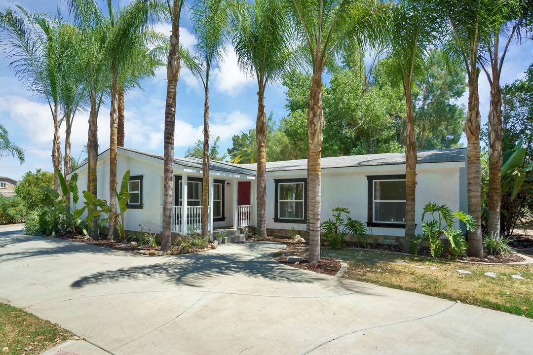 Lake Elsinore, CA 92530,32776 Skylark DR