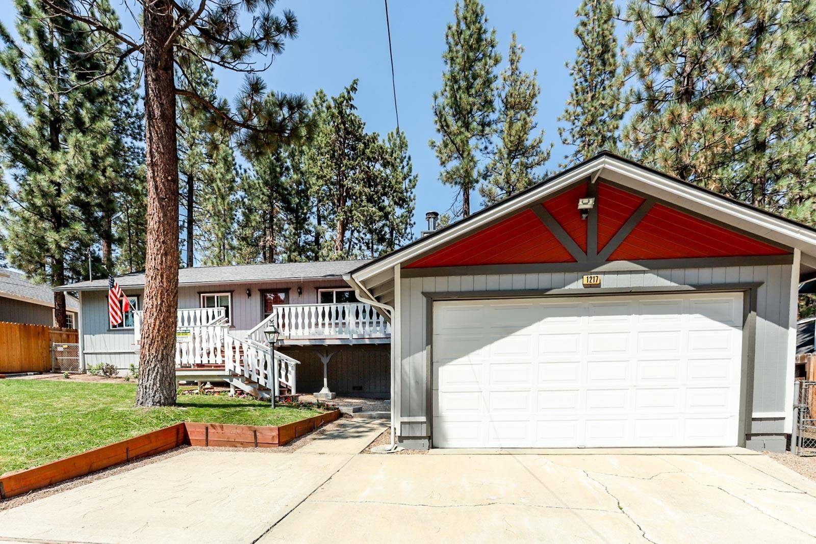 Big Bear City, CA 92314,1217 Redwood DR