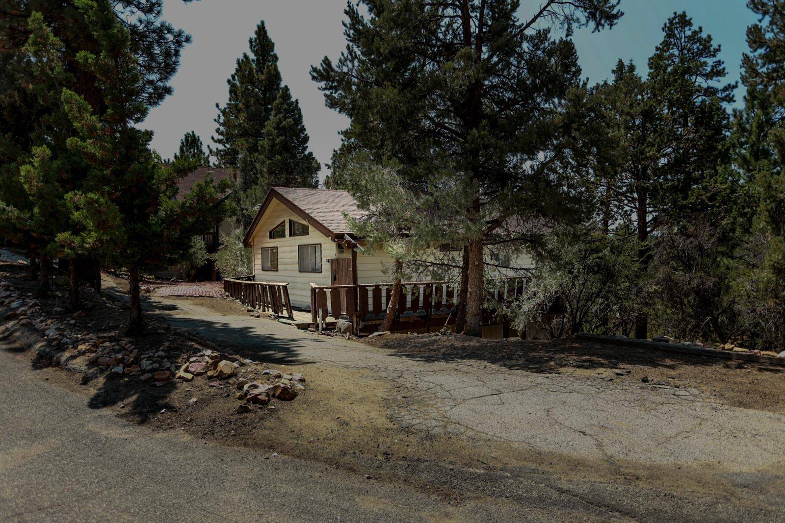 Big Bear City, CA 92314,1147 Whispering Forest DR