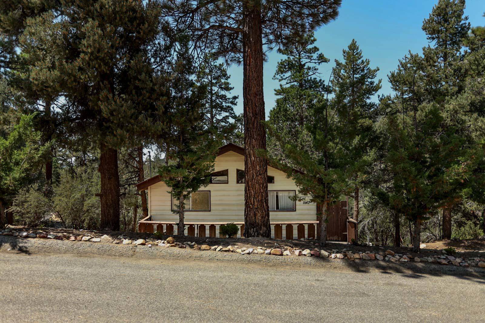 Big Bear City, CA 92314,1147 Whispering Forest DR