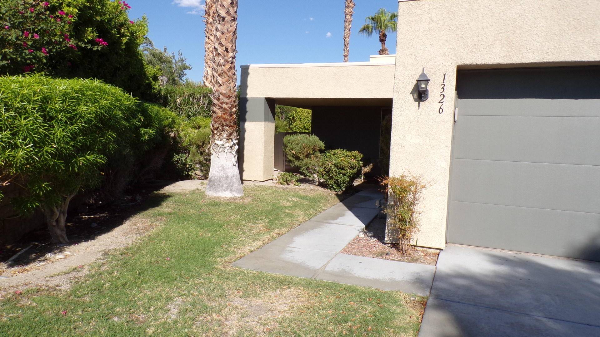 Palm Springs, CA 92262,1326 Sunflower CIR N