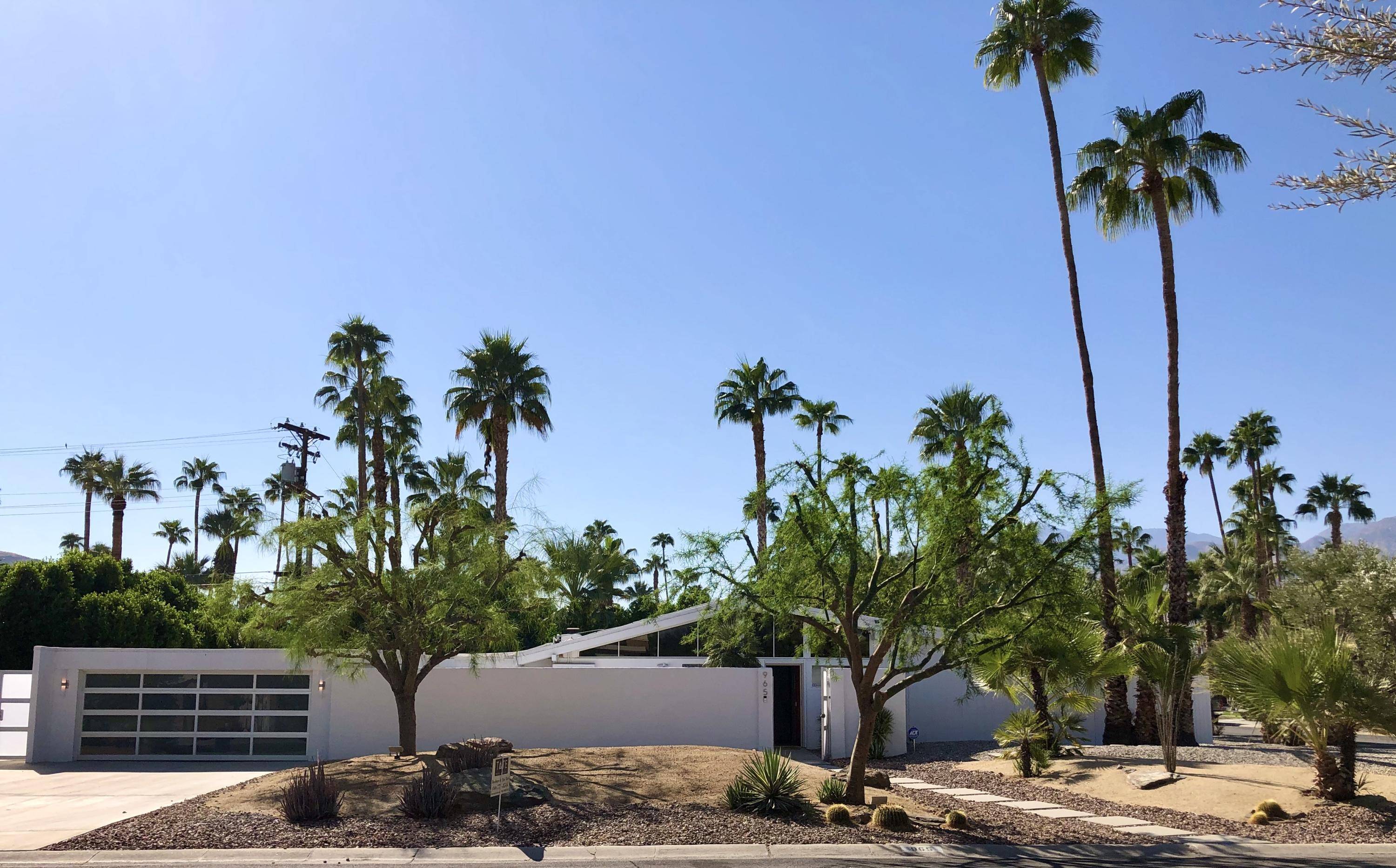 Palm Springs, CA 92264,965 E Twin Palms DR