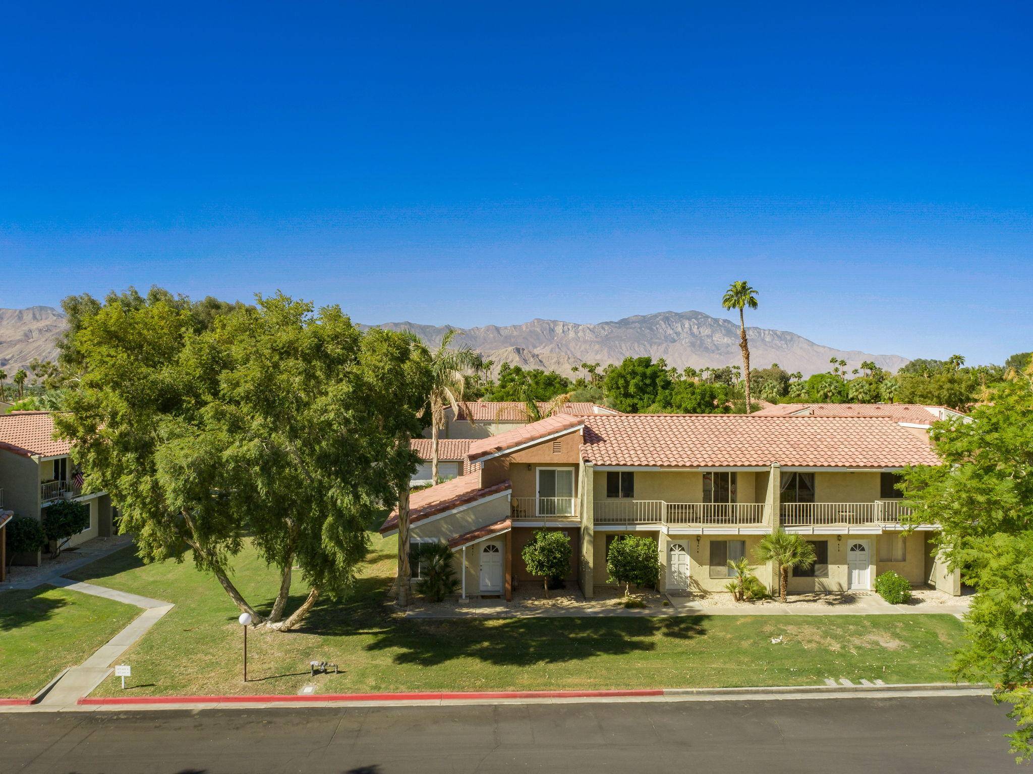 Palm Desert, CA 92211,390 Tava LN