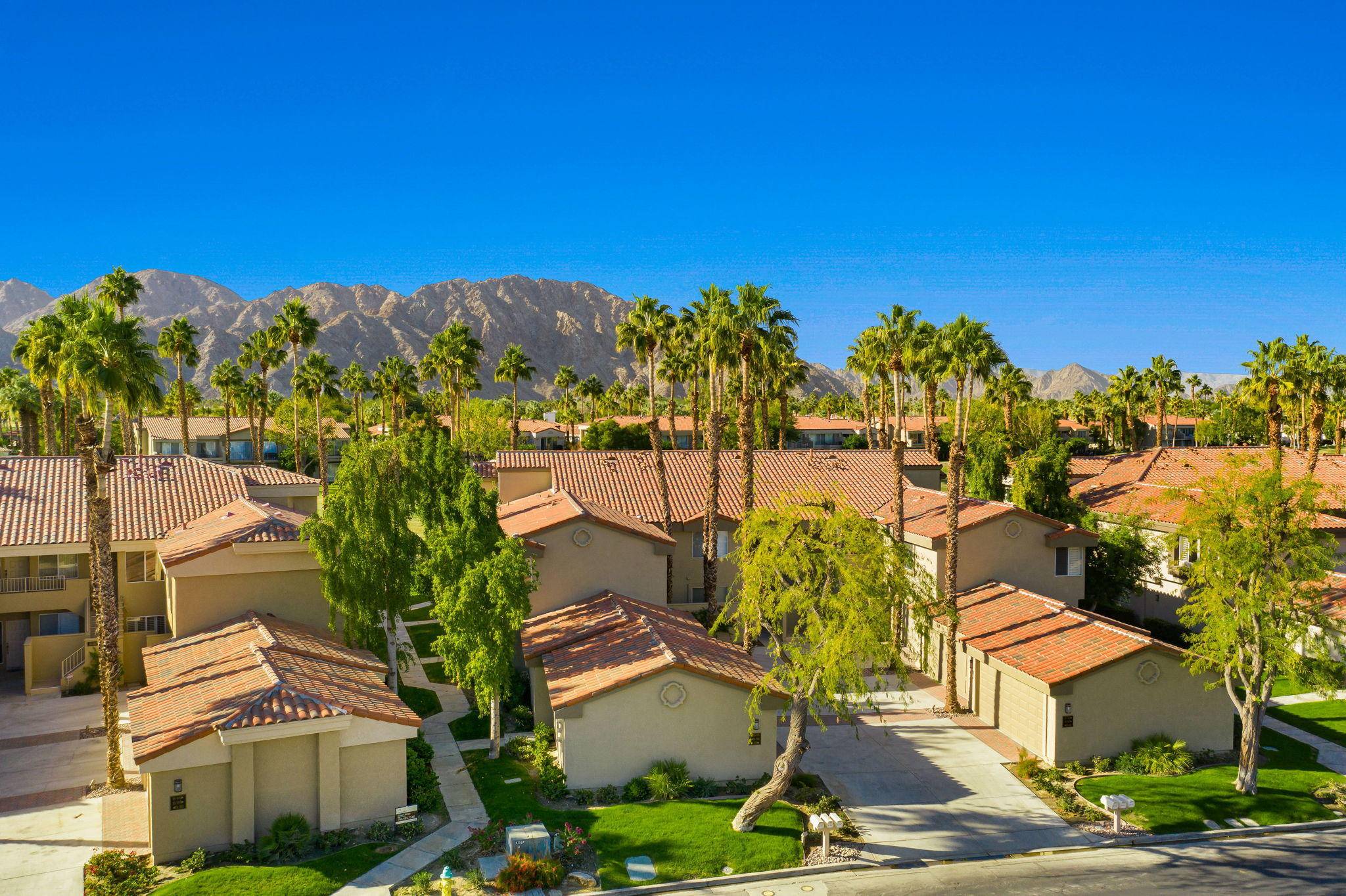 La Quinta, CA 92253,55571 Winged Foot