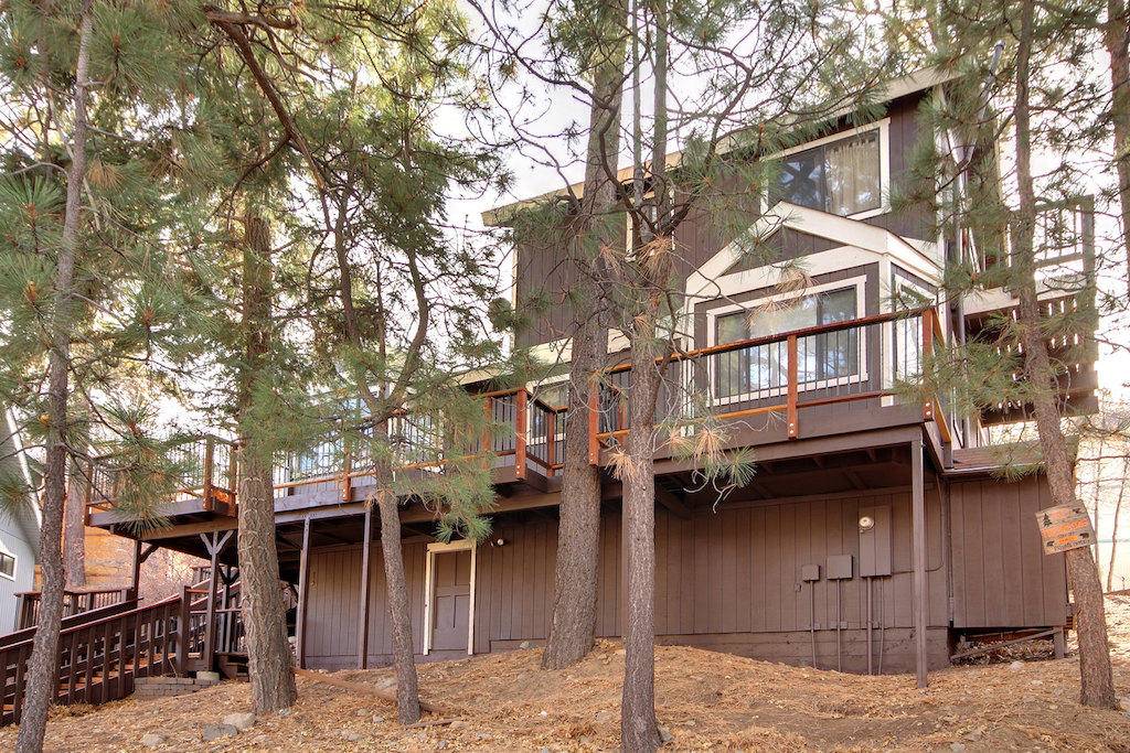 Big Bear City, CA 92314,459 Sun Crest CT