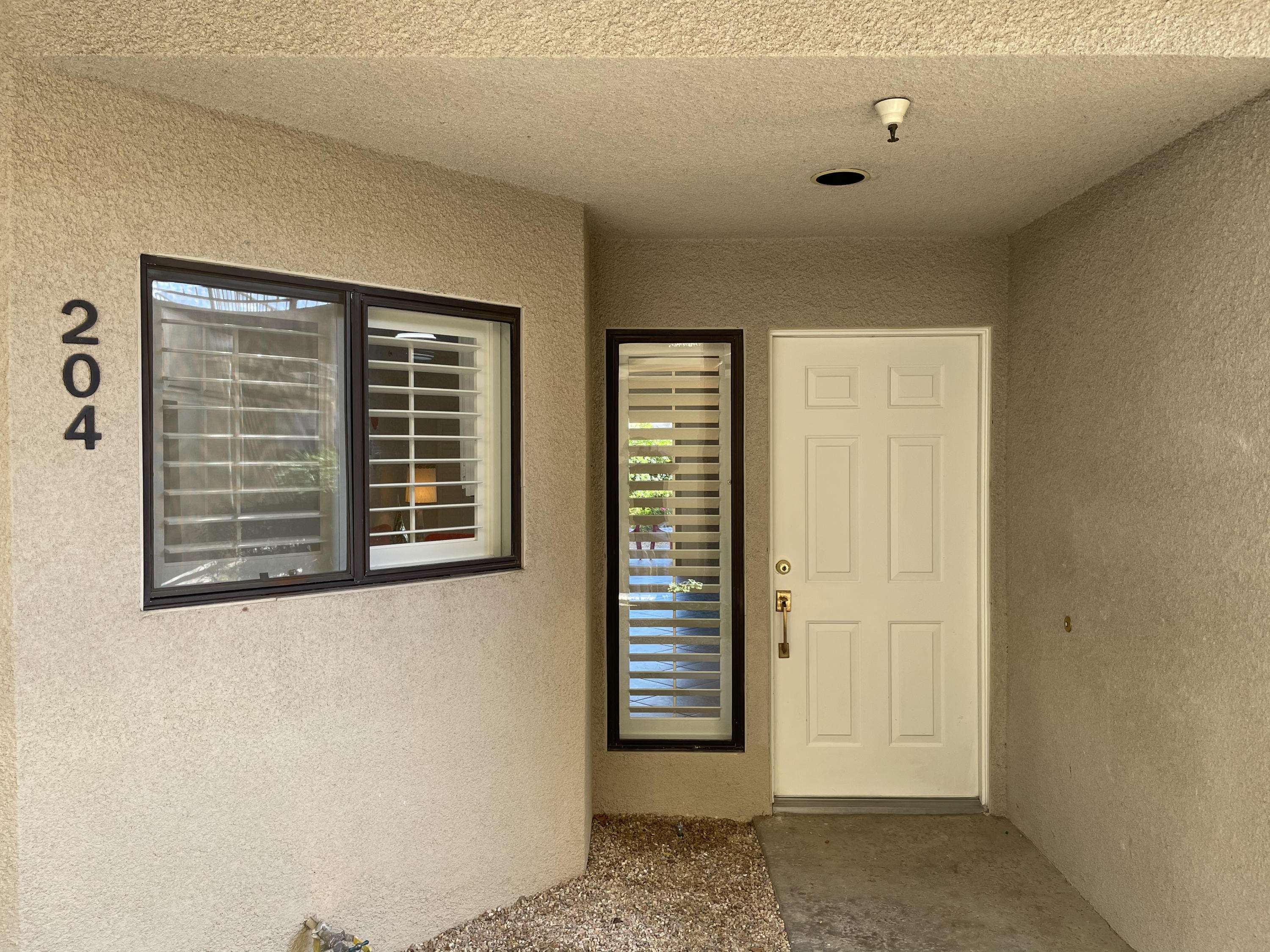 Palm Springs, CA 92262,255 S Avenida Caballeros #204