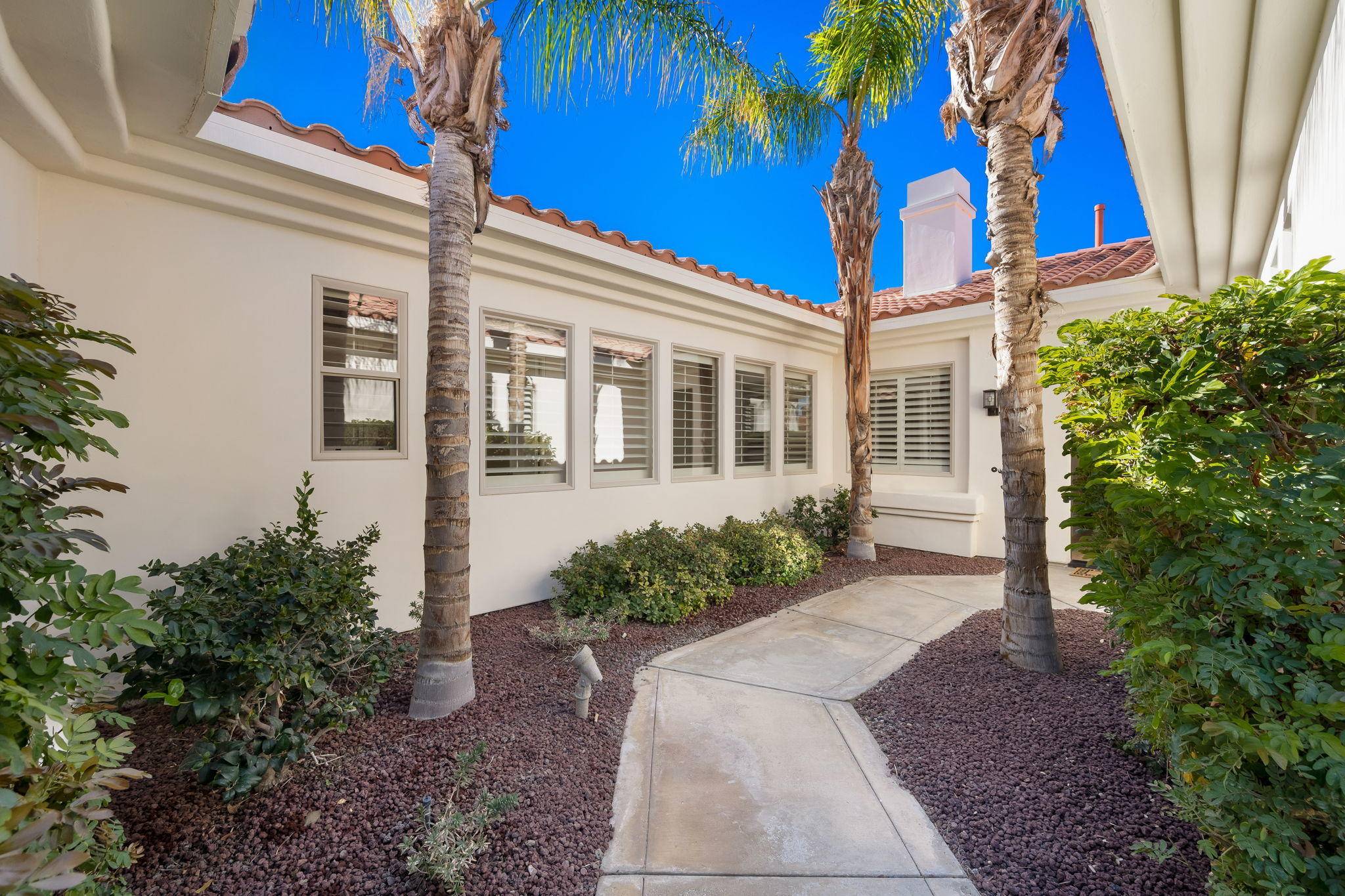 La Quinta, CA 92253,57395 Colonial