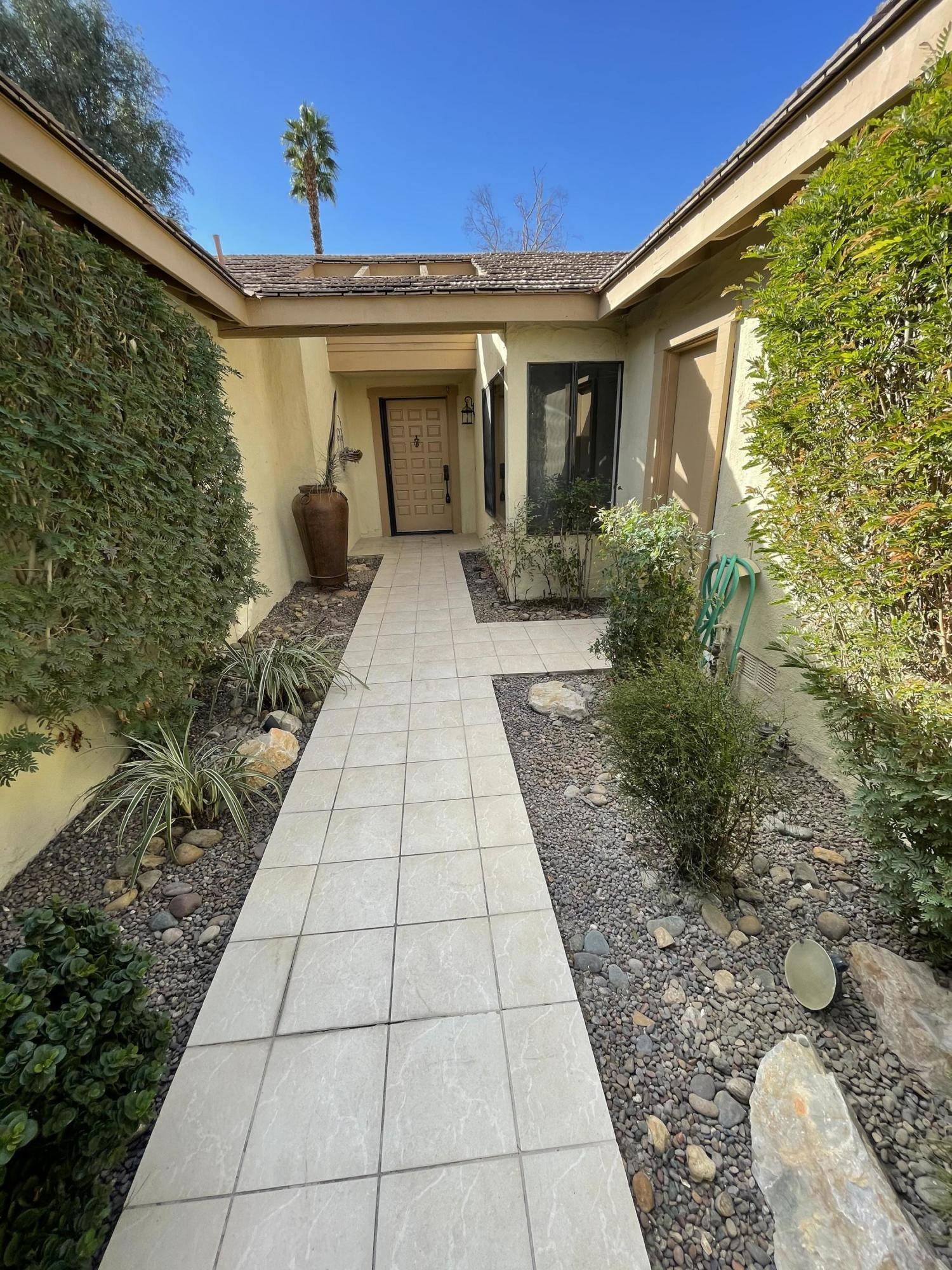 Palm Desert, CA 92260,359 San Remo ST