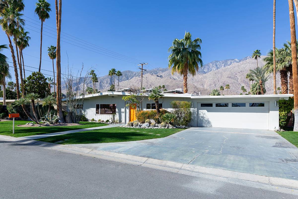 Palm Springs, CA 92264,1033 S Calle De Maria