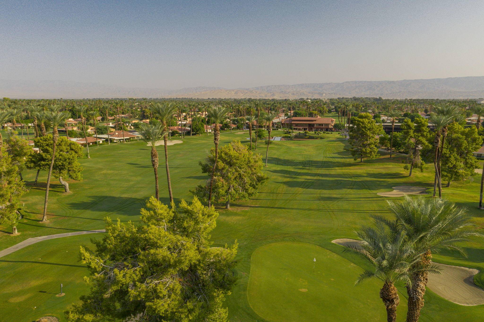 Rancho Mirage, CA 92270,70 Majorca DR