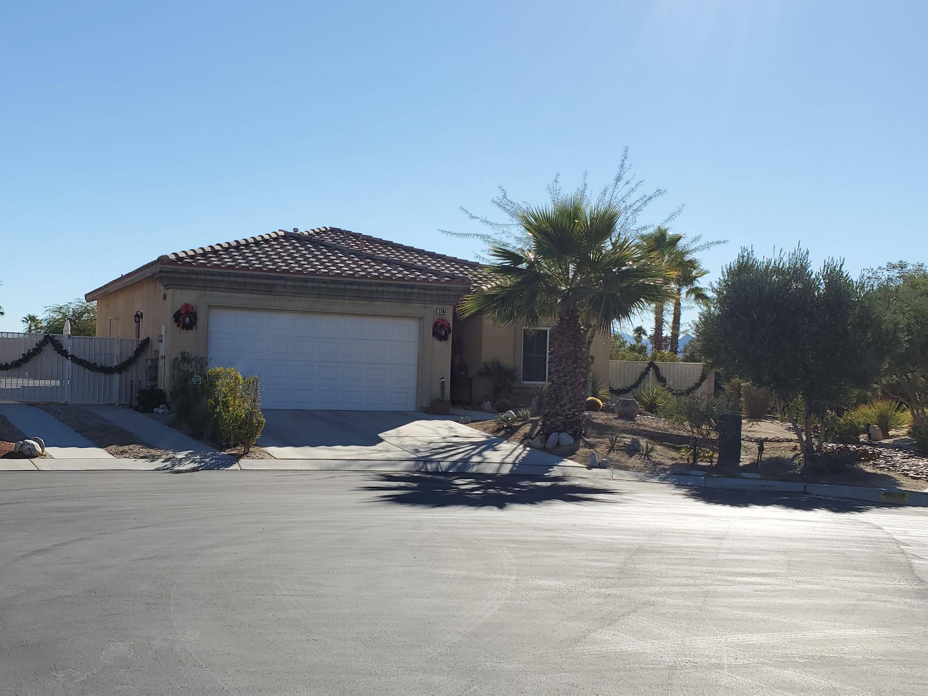 Palm Springs, CA 92262,3704 Meadow View