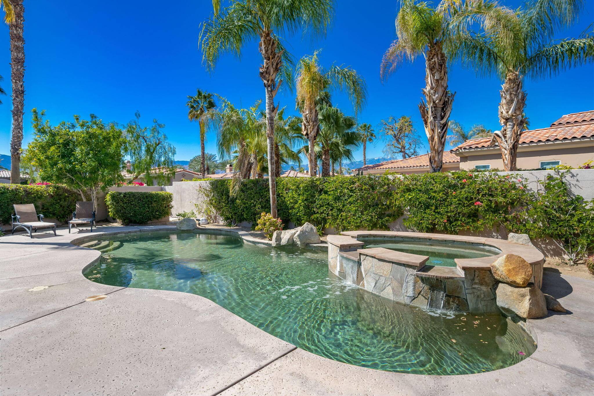 Palm Desert, CA 92211,420 Tomahawk DR