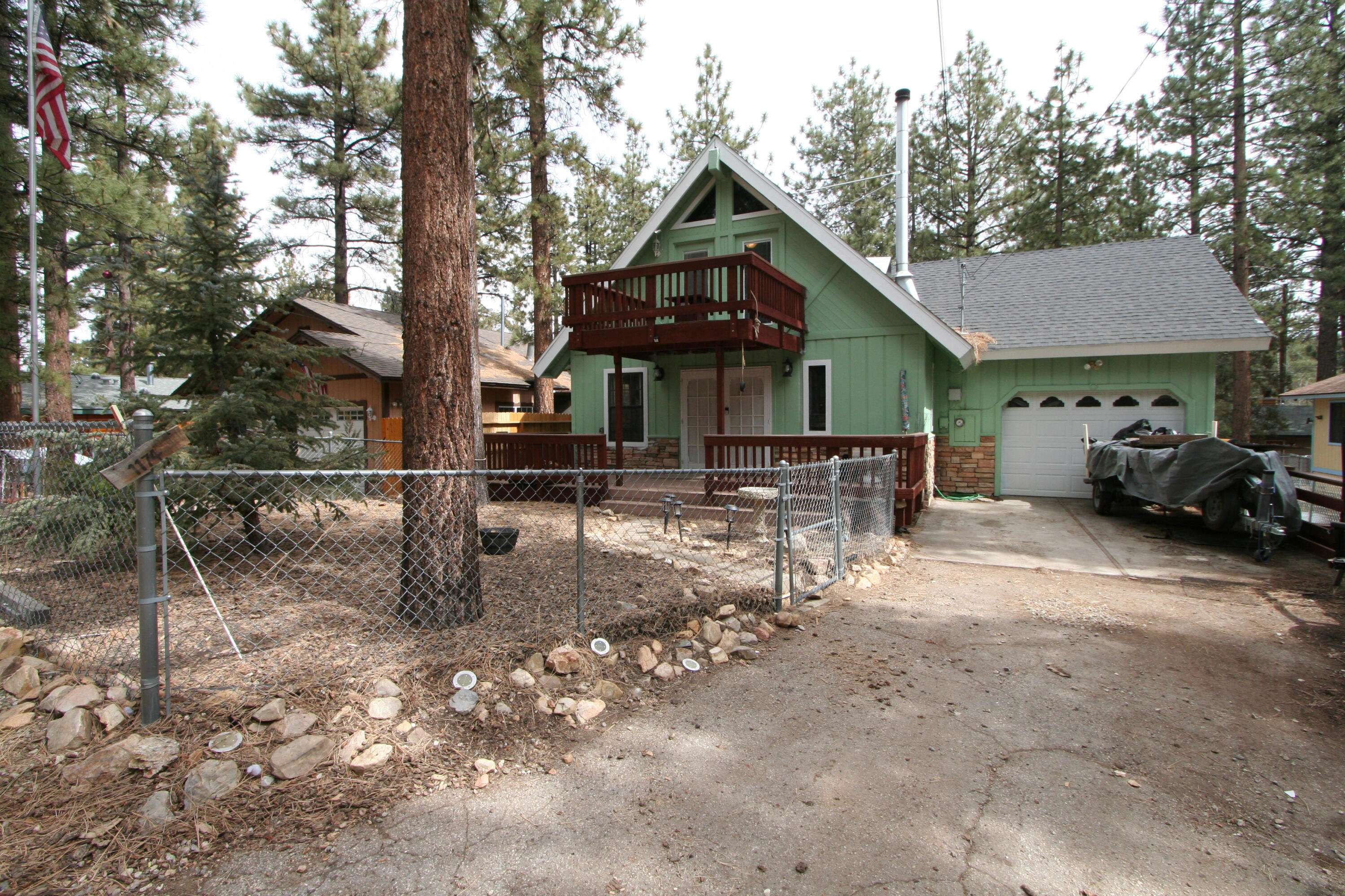 Big Bear City, CA 92314,1174 Pine Ridge LN