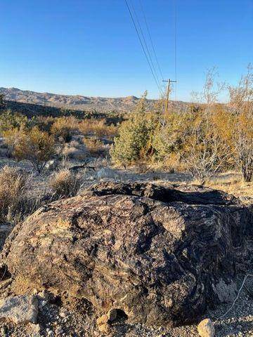 Yucca Valley, CA 92284,125 Acres 	0588-031-25-0000