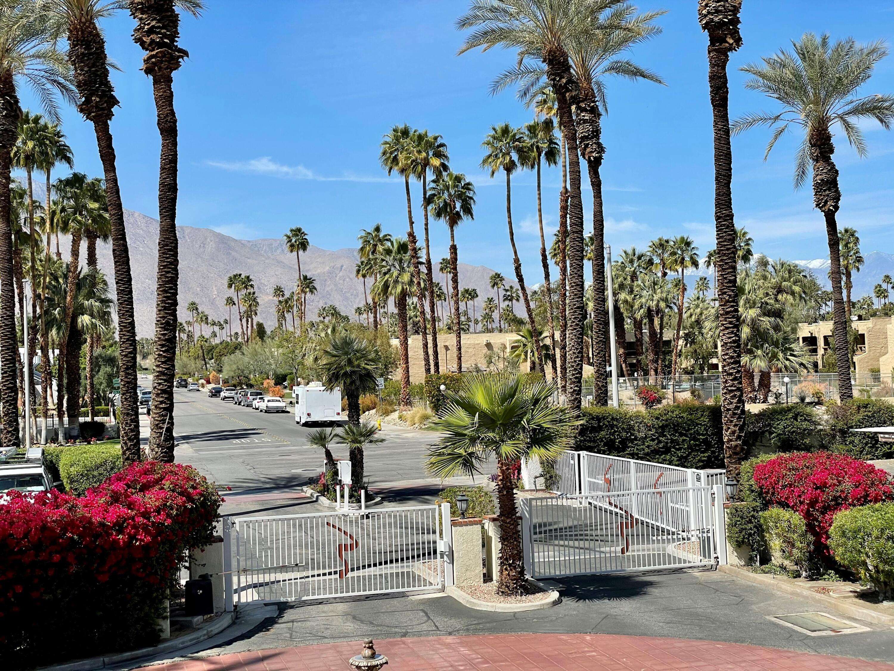 Palm Springs, CA 92264,2700 Golf Club DR #17