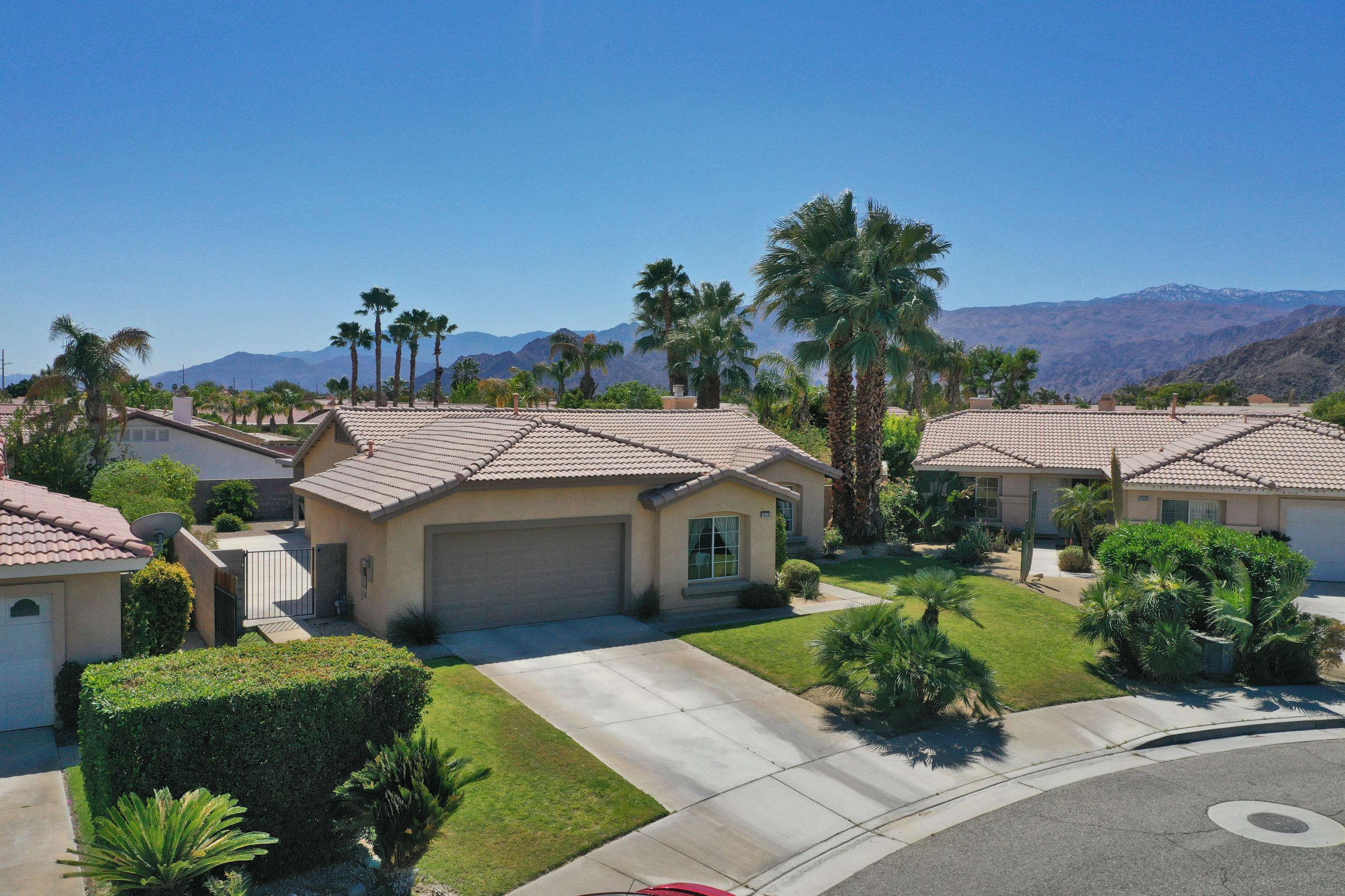 La Quinta, CA 92253,45585 Deerbrook CIR