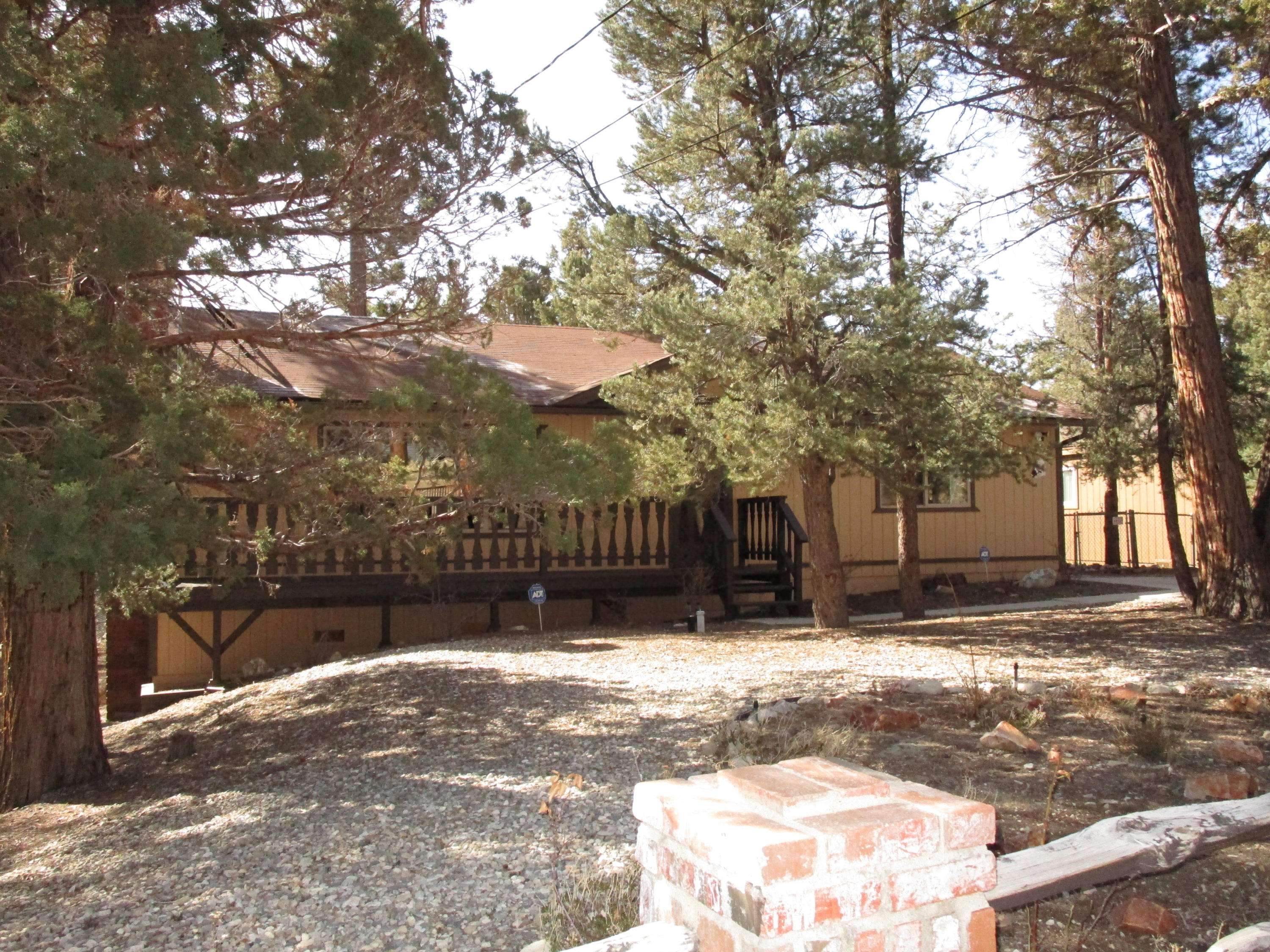 Big Bear City, CA 92314,1112 Mount Whitney DR