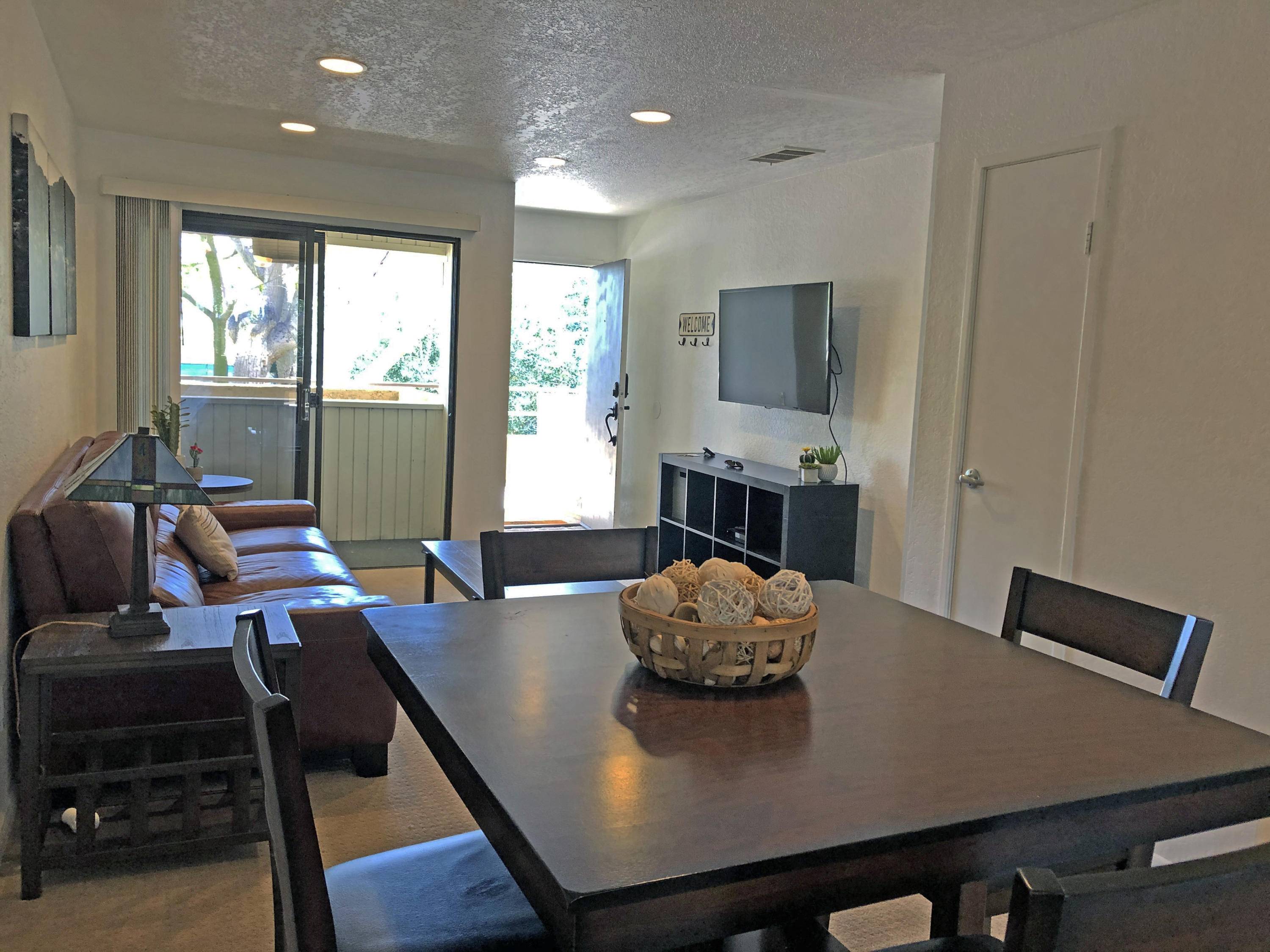 Palm Springs, CA 92262,701 N Los Felices CIR W #209