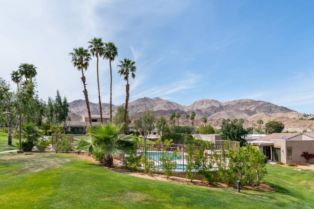 Palm Desert, CA 92260,48590 Oakwood WAY