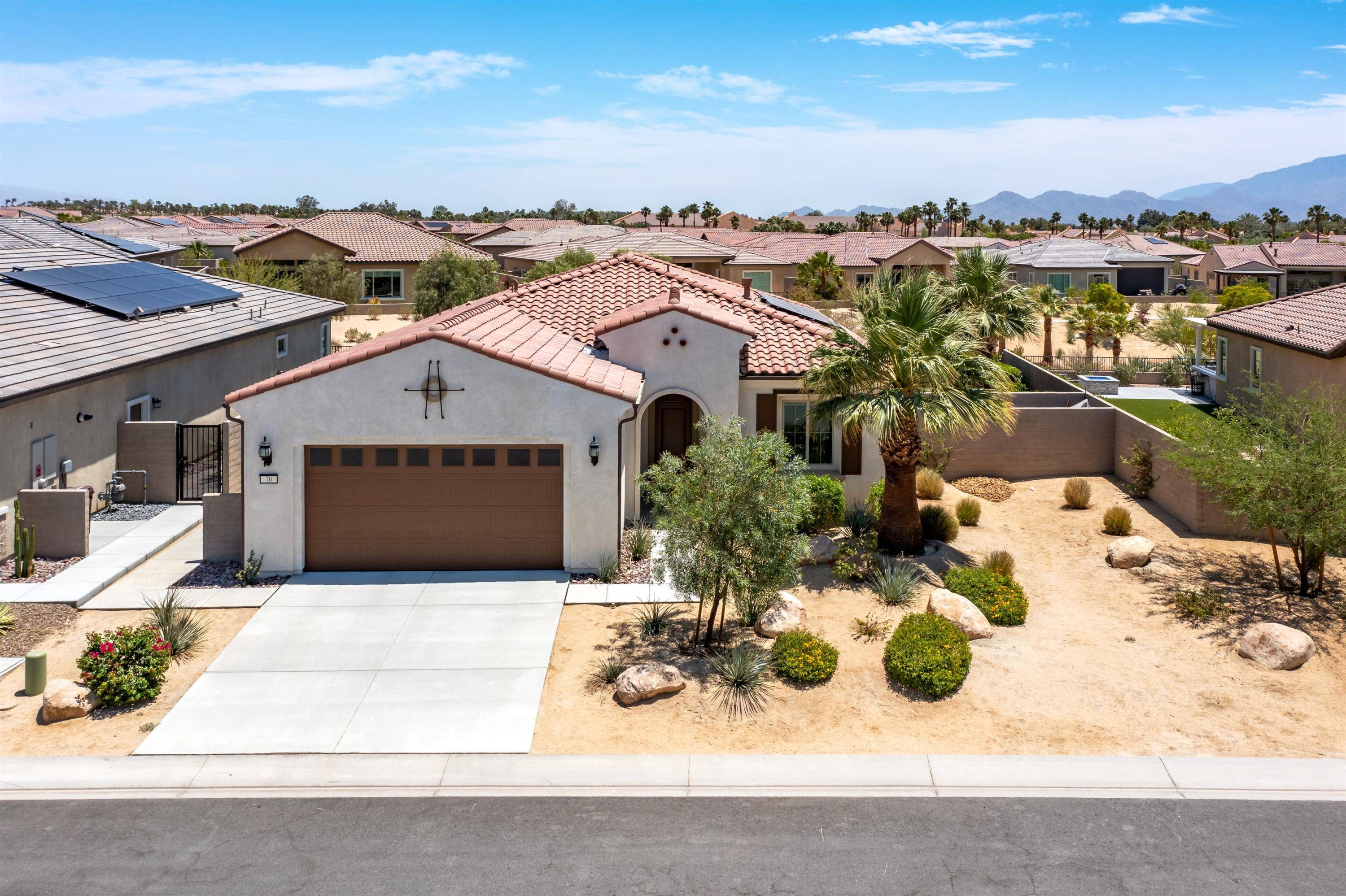 Rancho Mirage, CA 92270,70 Barolo