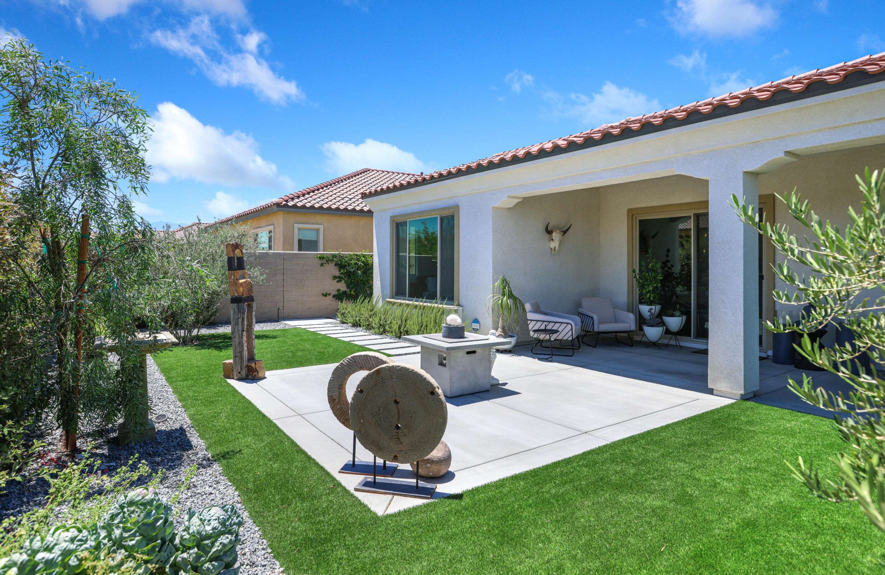 Rancho Mirage, CA 92270,14 Barolo