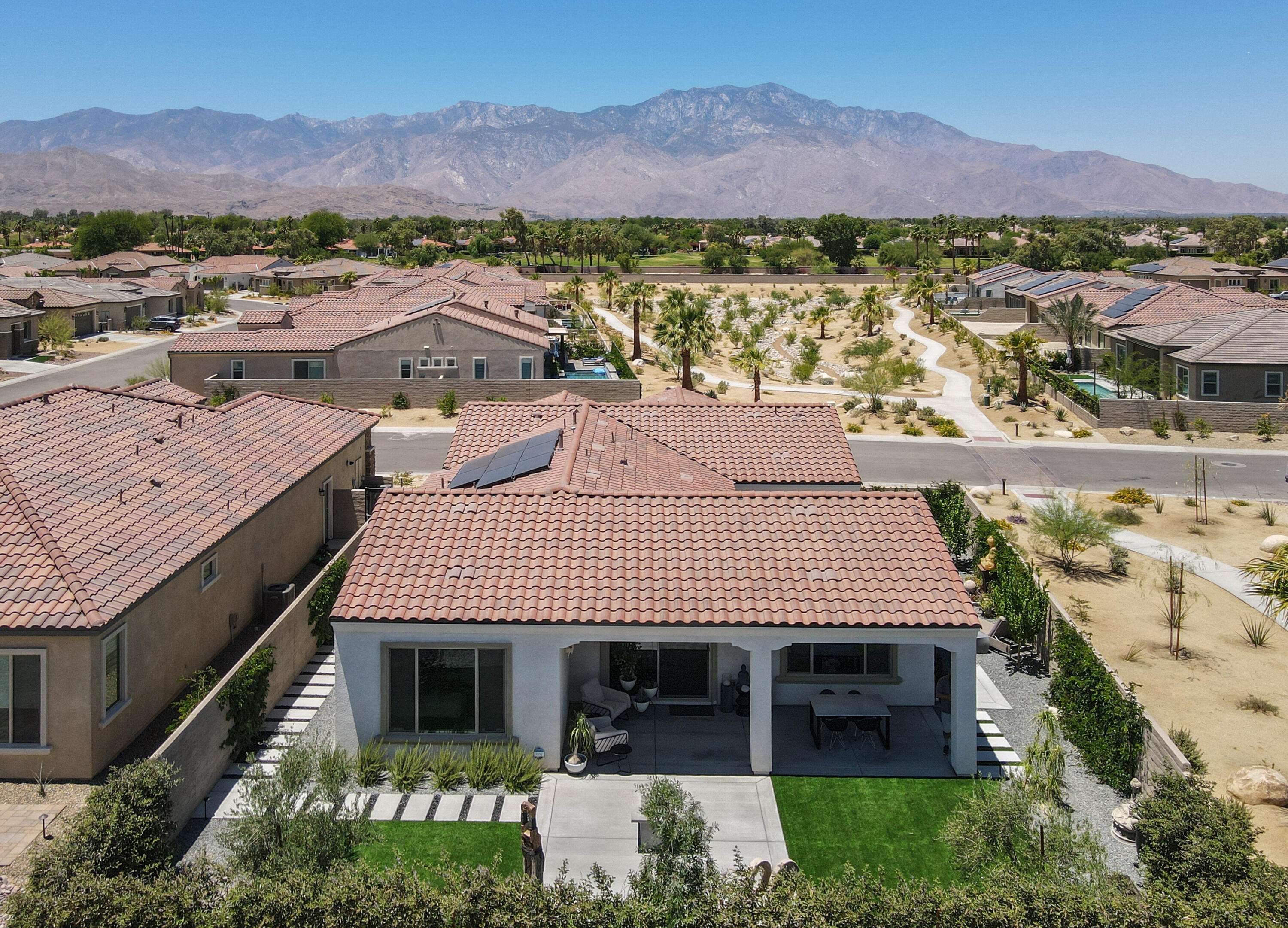 Rancho Mirage, CA 92270,14 Barolo