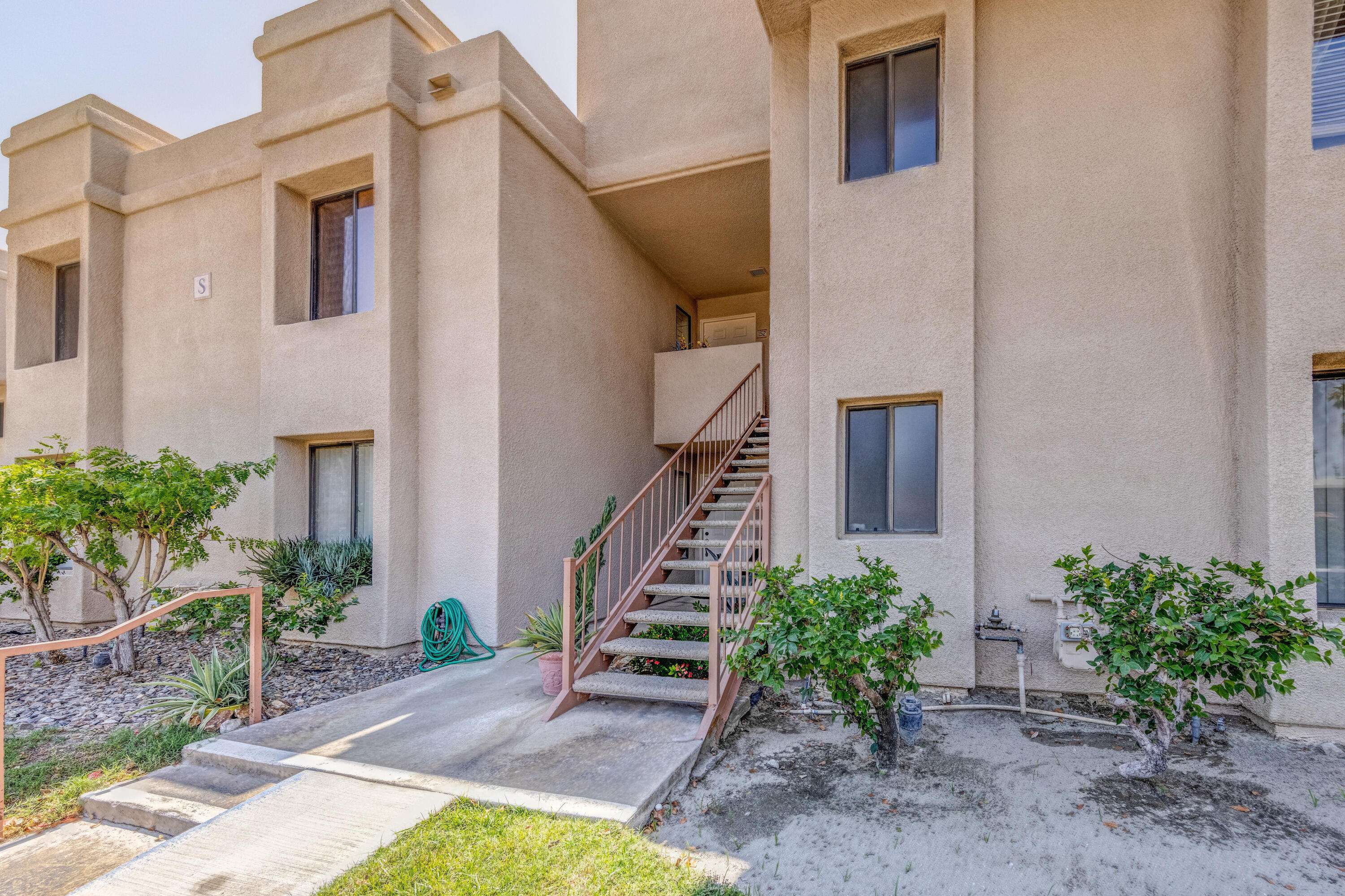 Cathedral City, CA 92234,35200 Cathedral Canyon Dr #S152