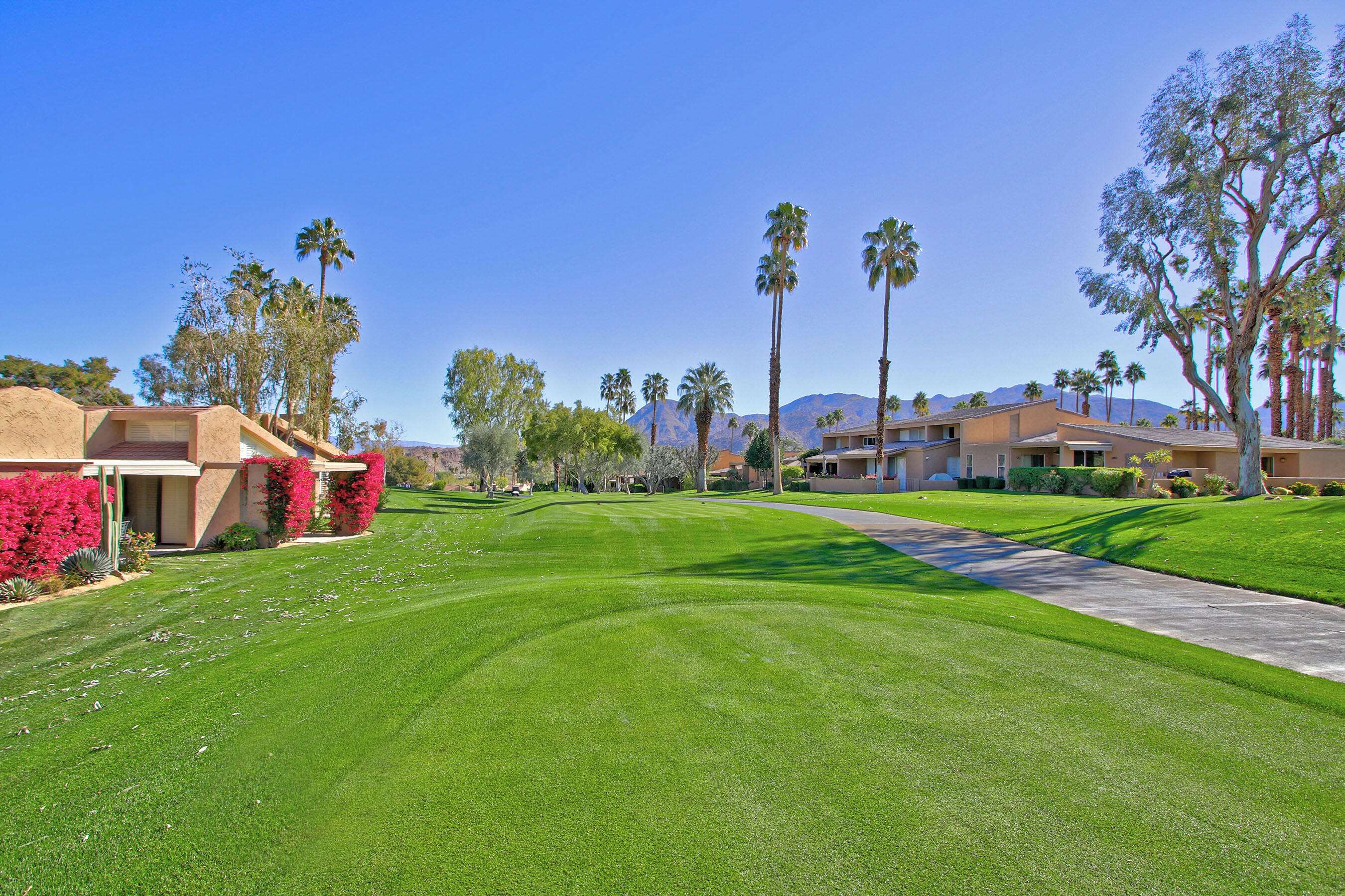 Palm Desert, CA 92260,73359 Oriole CT