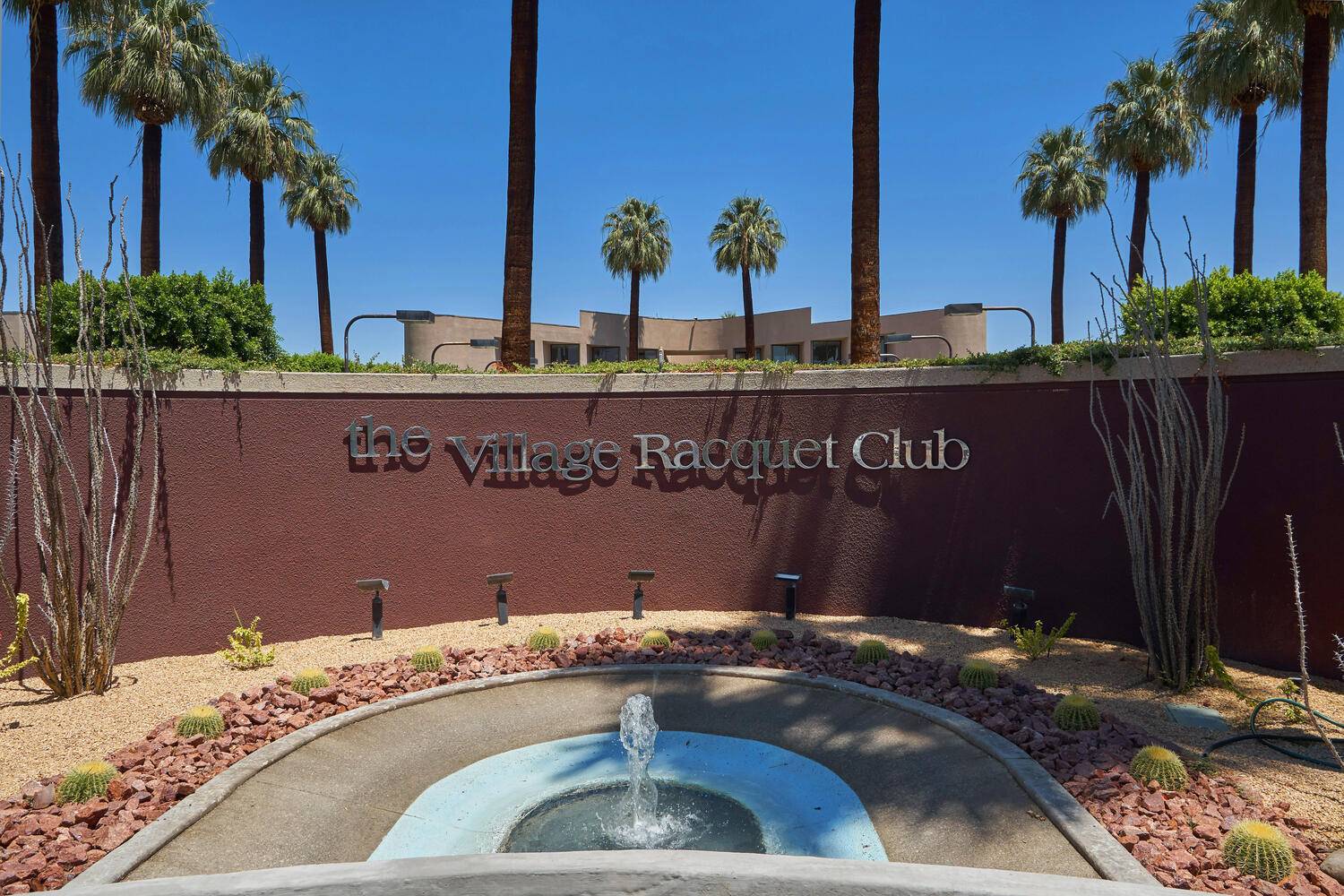 Palm Springs, CA 92262,911 Village SQ S