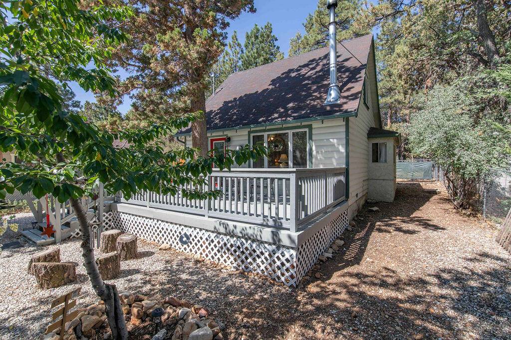 Sugarloaf, CA 92386,438 Moreno LN