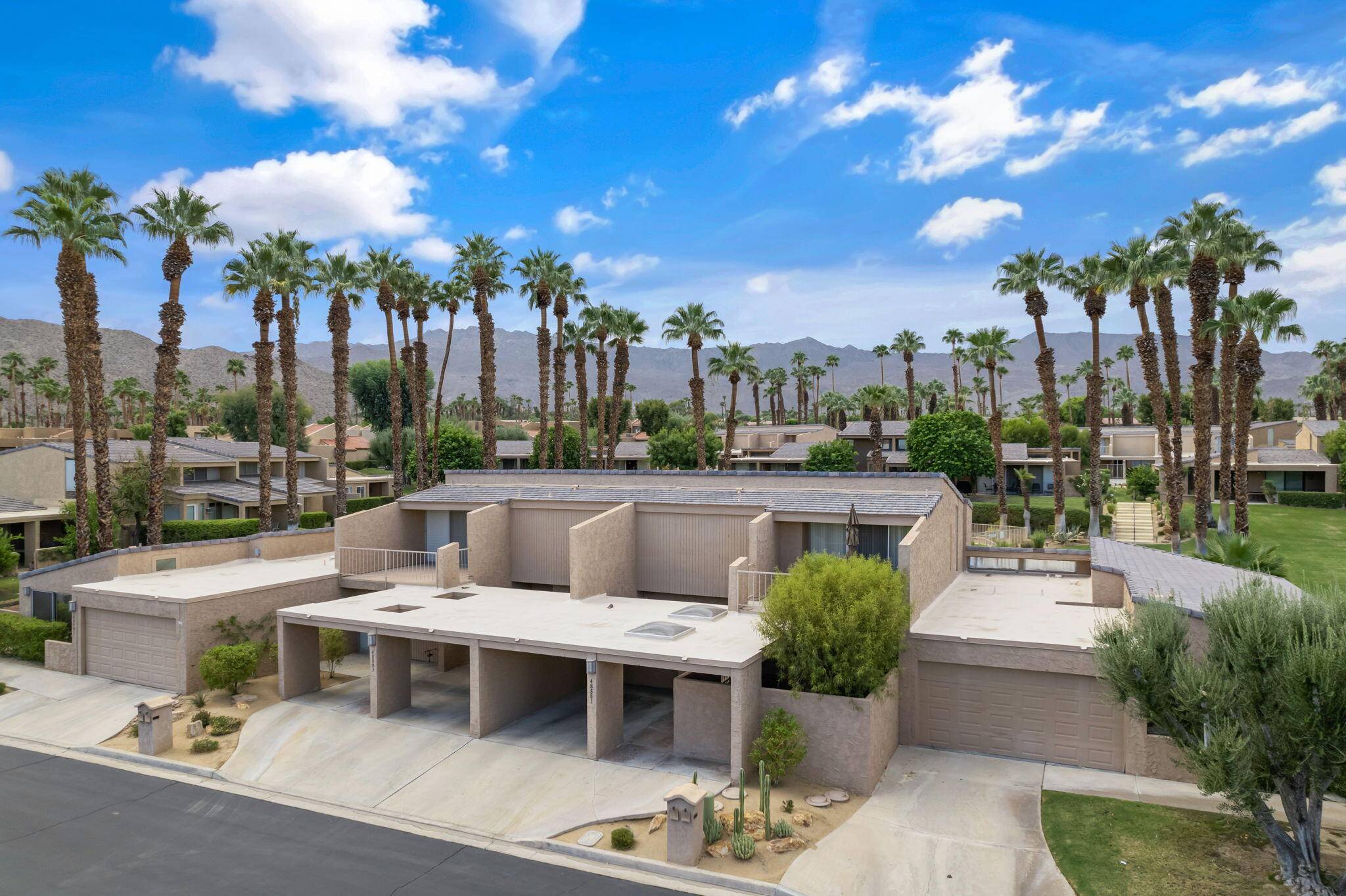 Palm Desert, CA 92260,48883 Owl LN