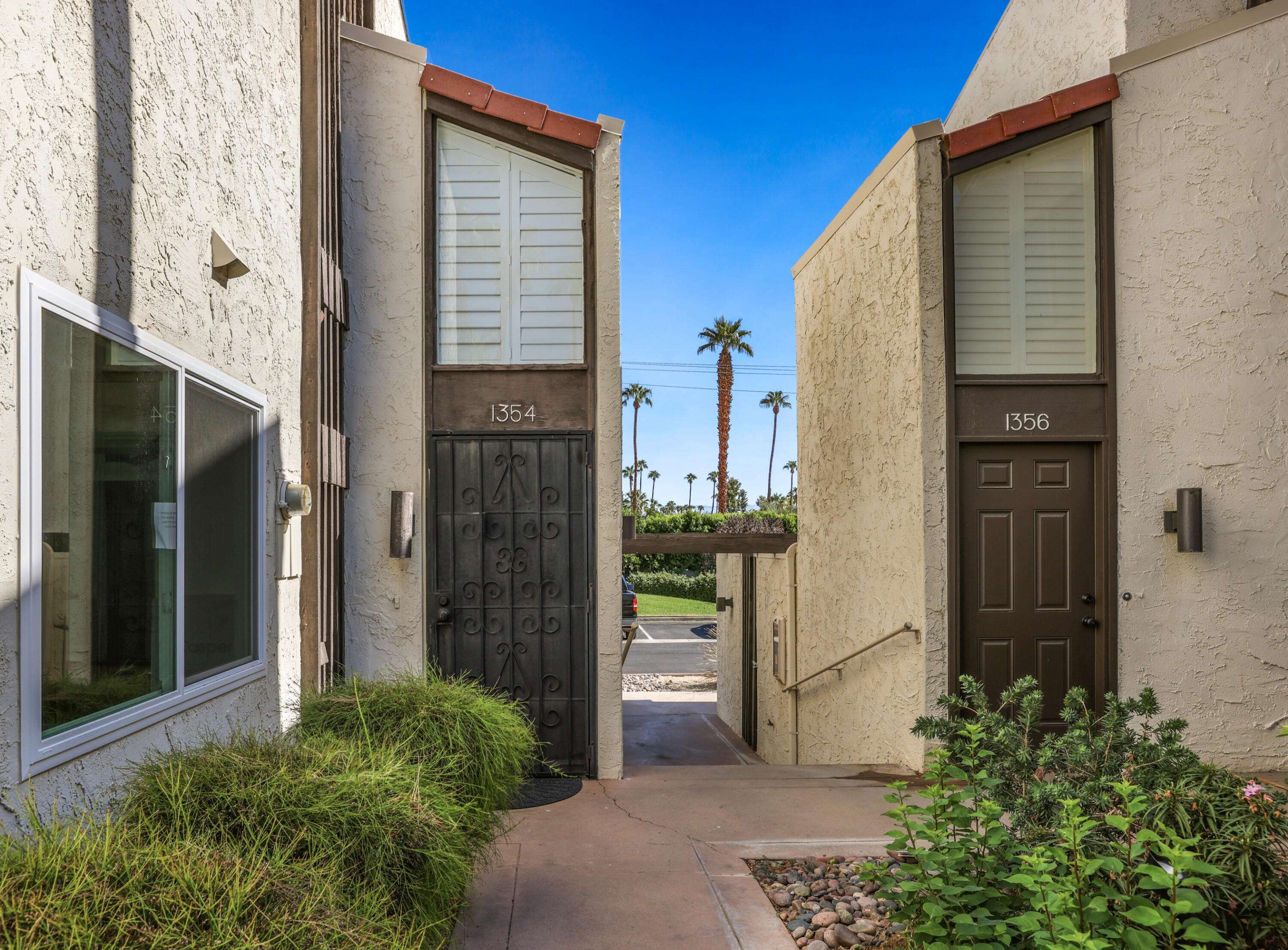 Palm Springs, CA 92264,1354 S Camino Real