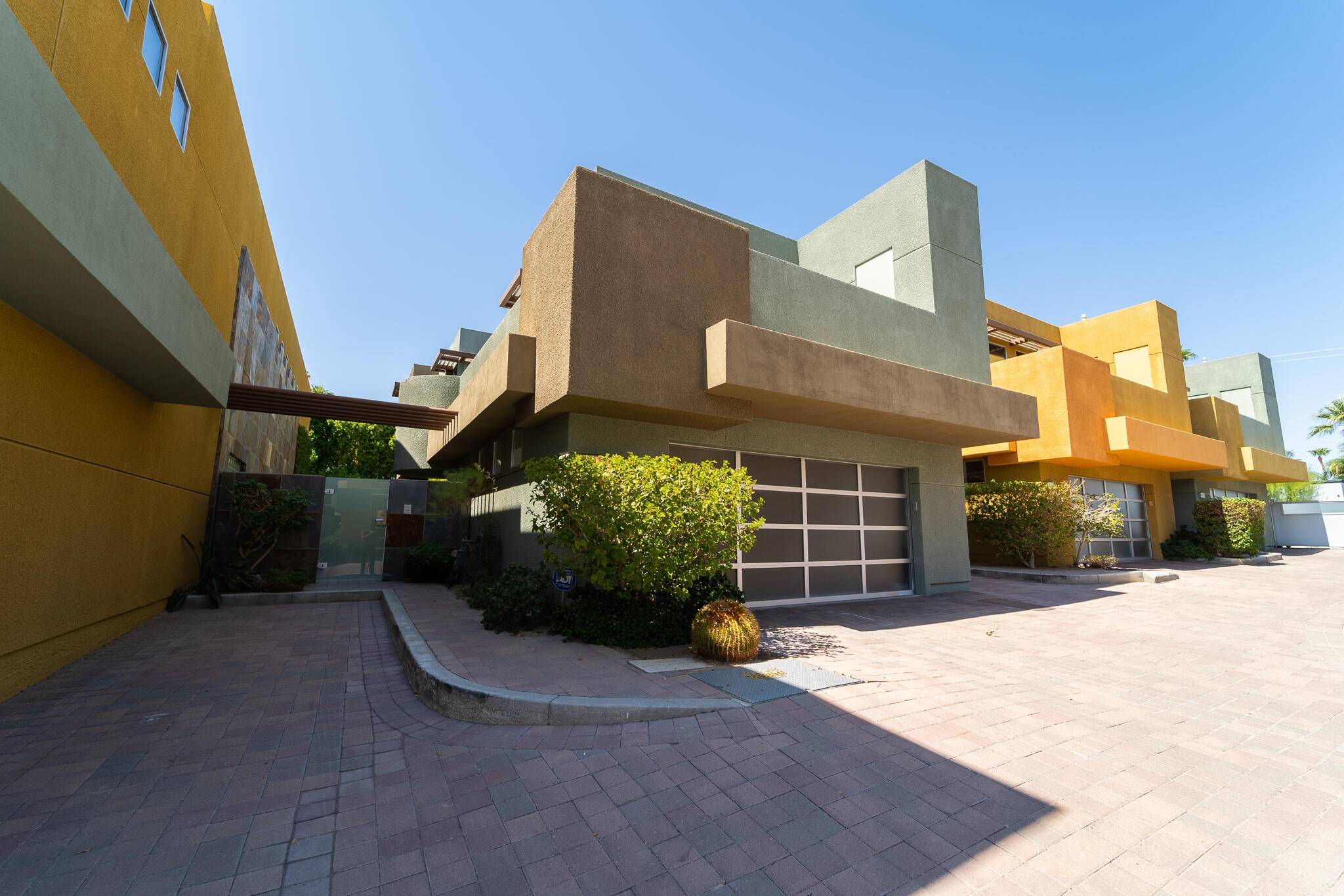 Palm Springs, CA 92262,2075 Tangerine CT